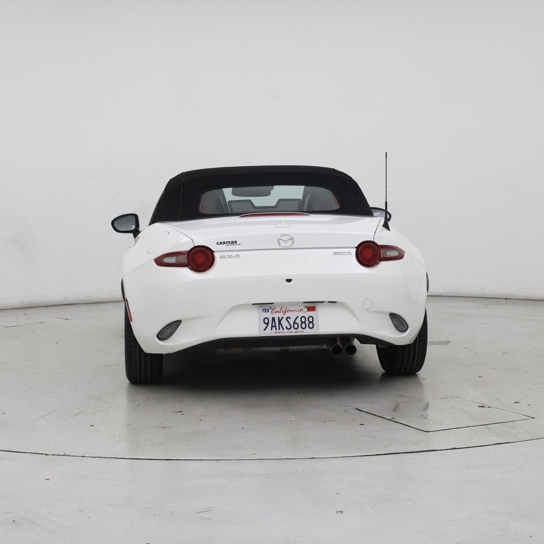 Thumbnail: 2022 Mazda MX-5 Miata - 6