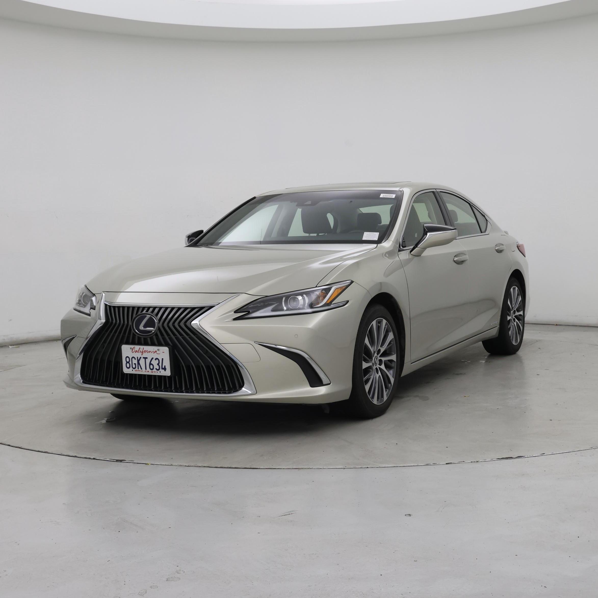 Thumbnail: 2019 Lexus ES - 4