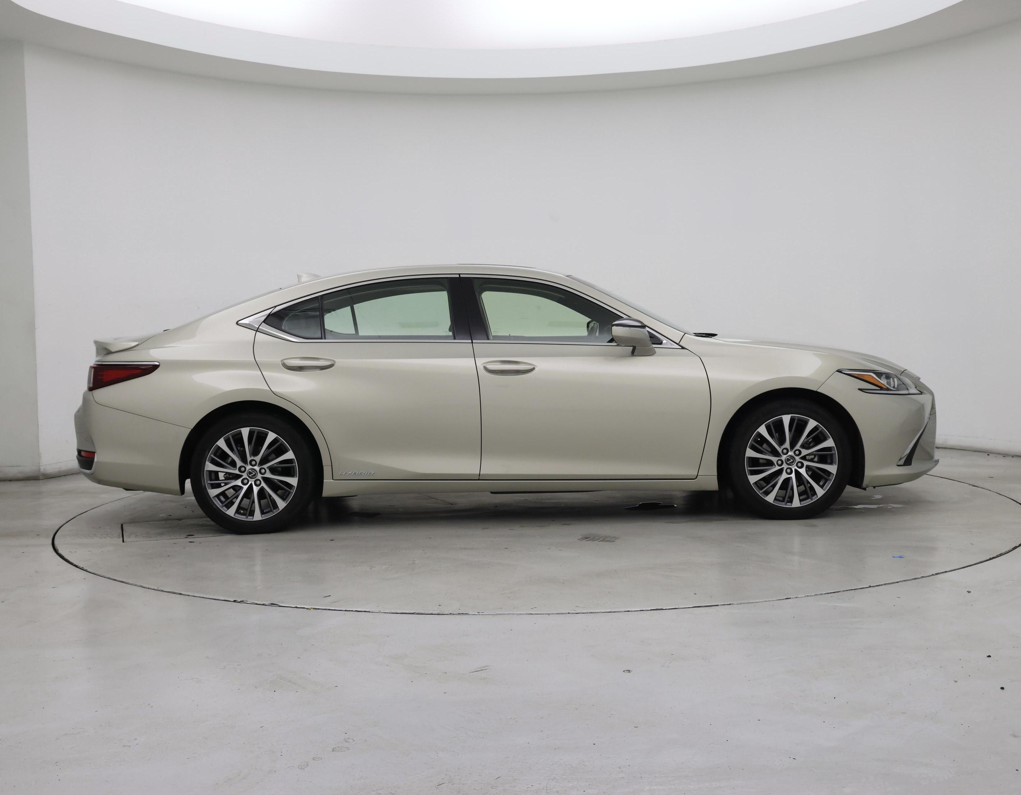 Thumbnail: 2019 Lexus ES - 7