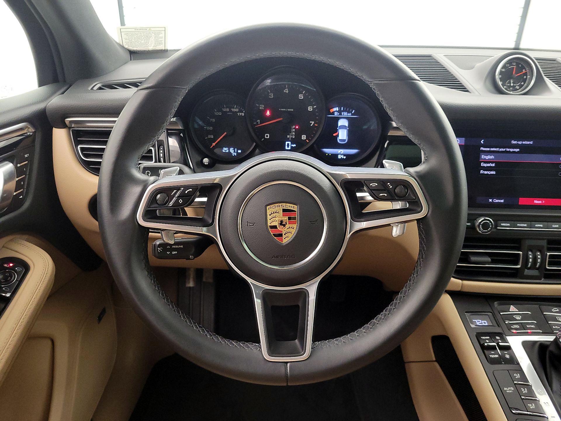 Thumbnail: 2020 Porsche Macan - 10