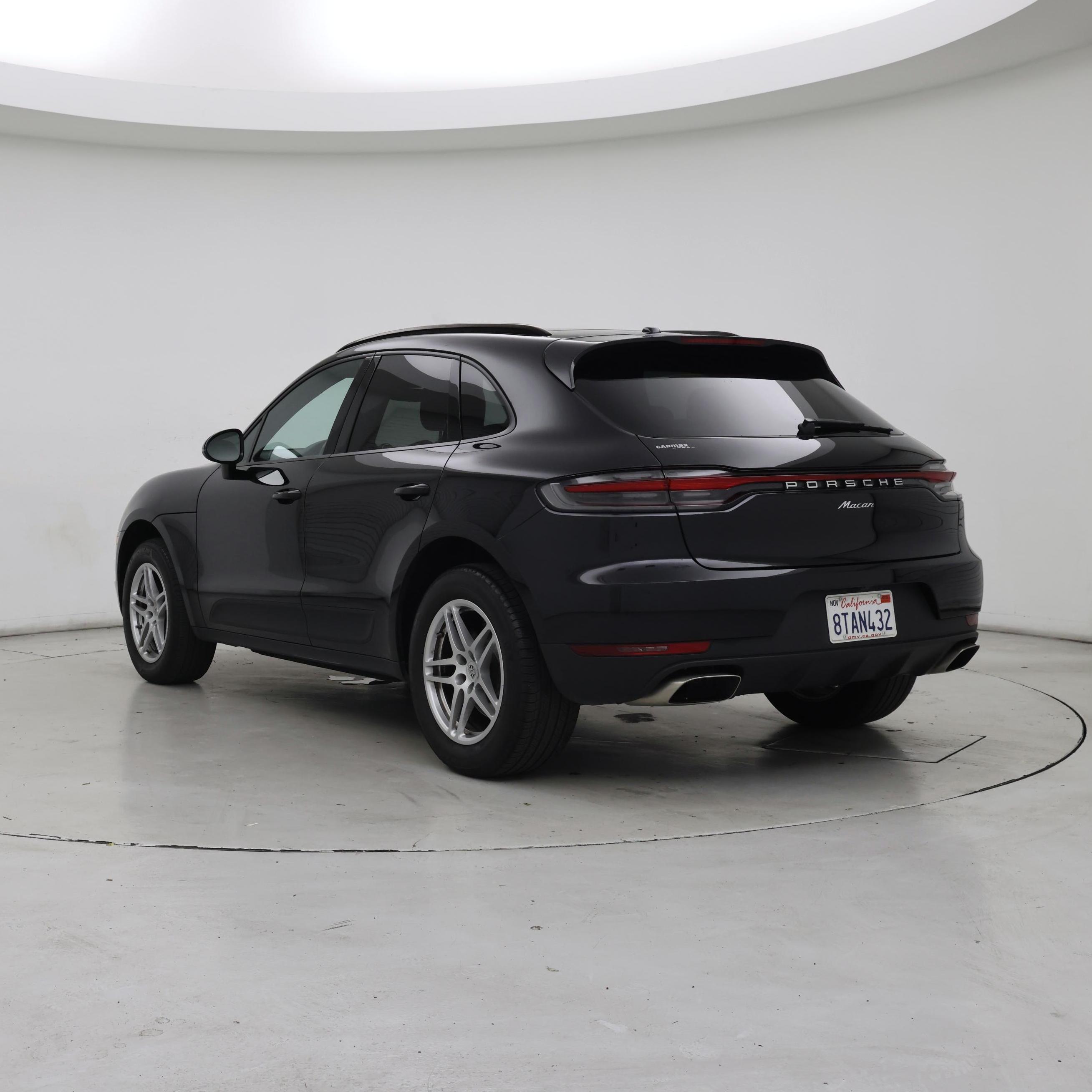 Thumbnail: 2020 Porsche Macan - 2