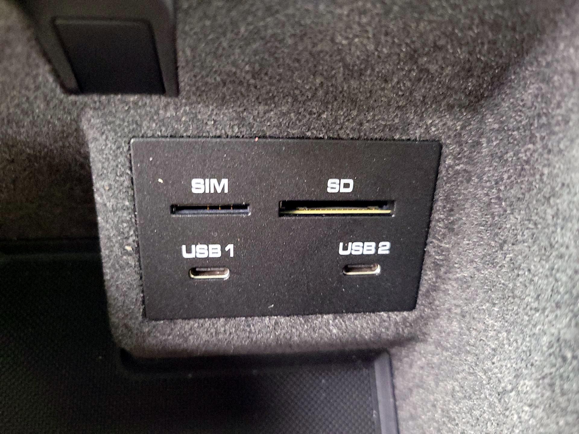 Thumbnail: 2020 Porsche Macan - 19