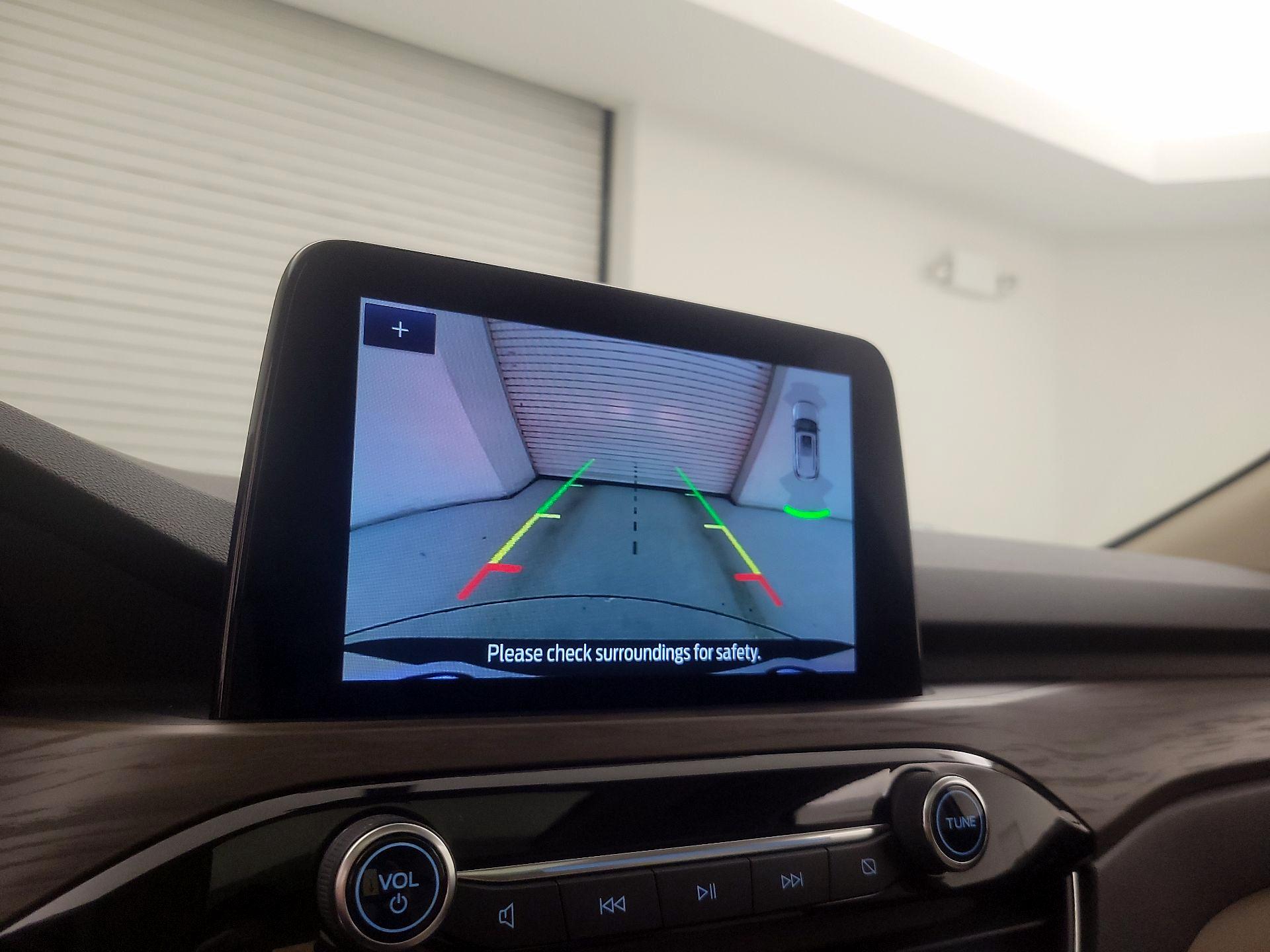 Thumbnail: 2020 Ford Escape - 15