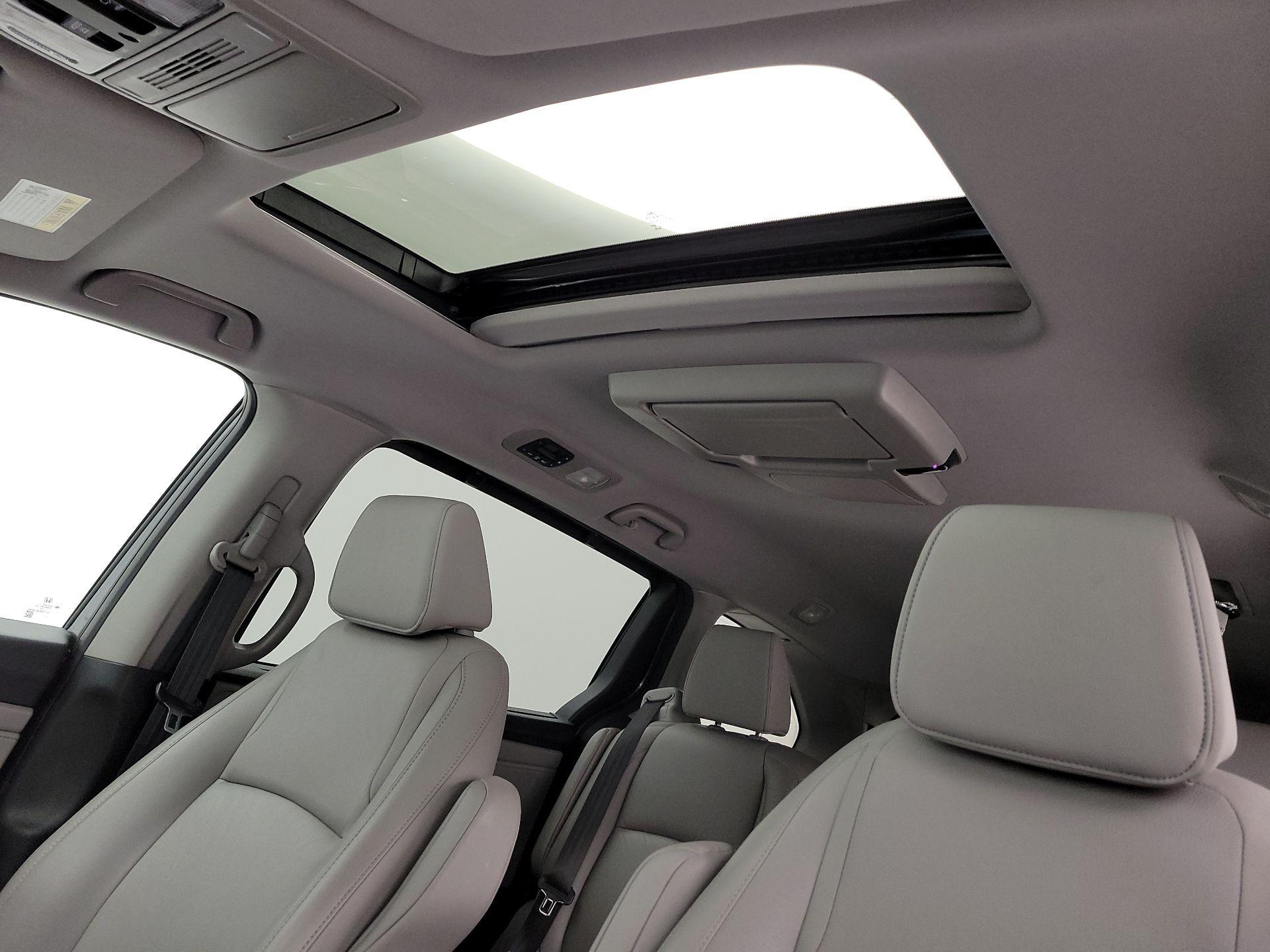 Thumbnail: 2019 Honda Odyssey - 20