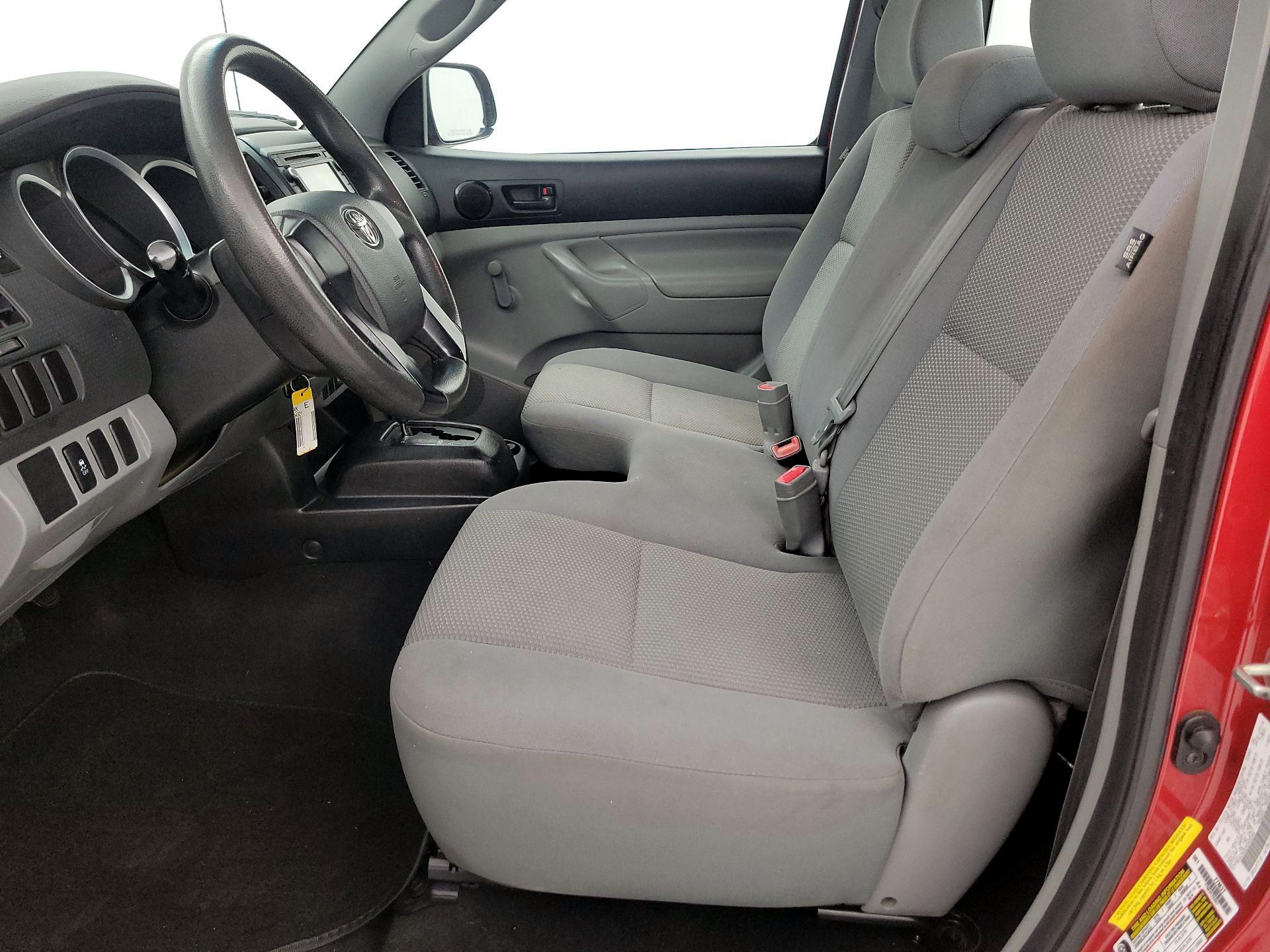 Thumbnail: 2014 Toyota Tacoma - 11