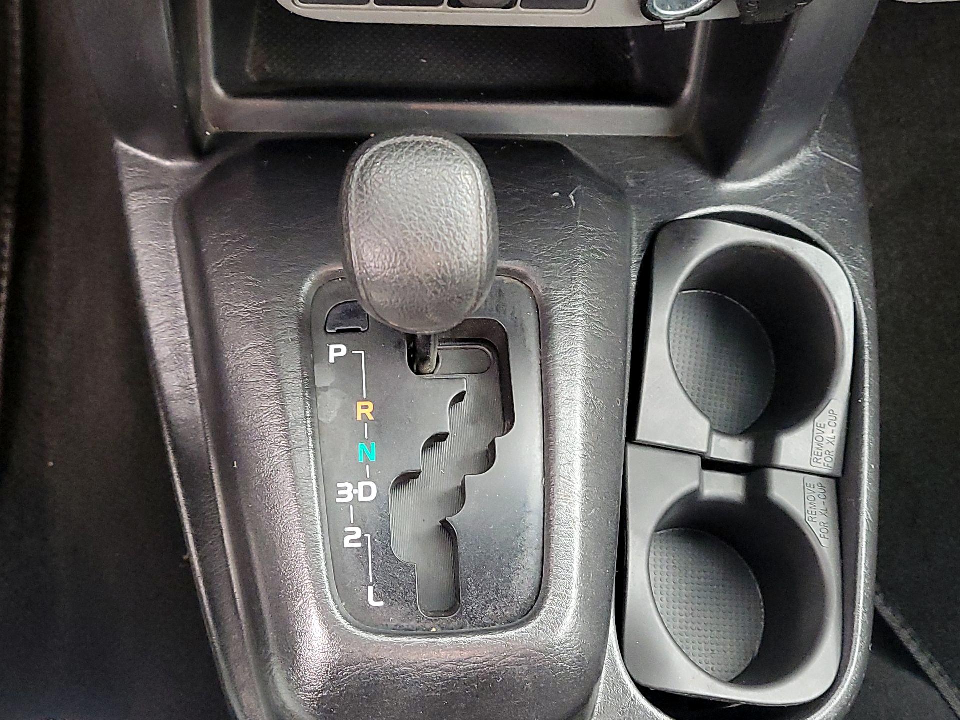 Thumbnail: 2014 Toyota Tacoma - 16