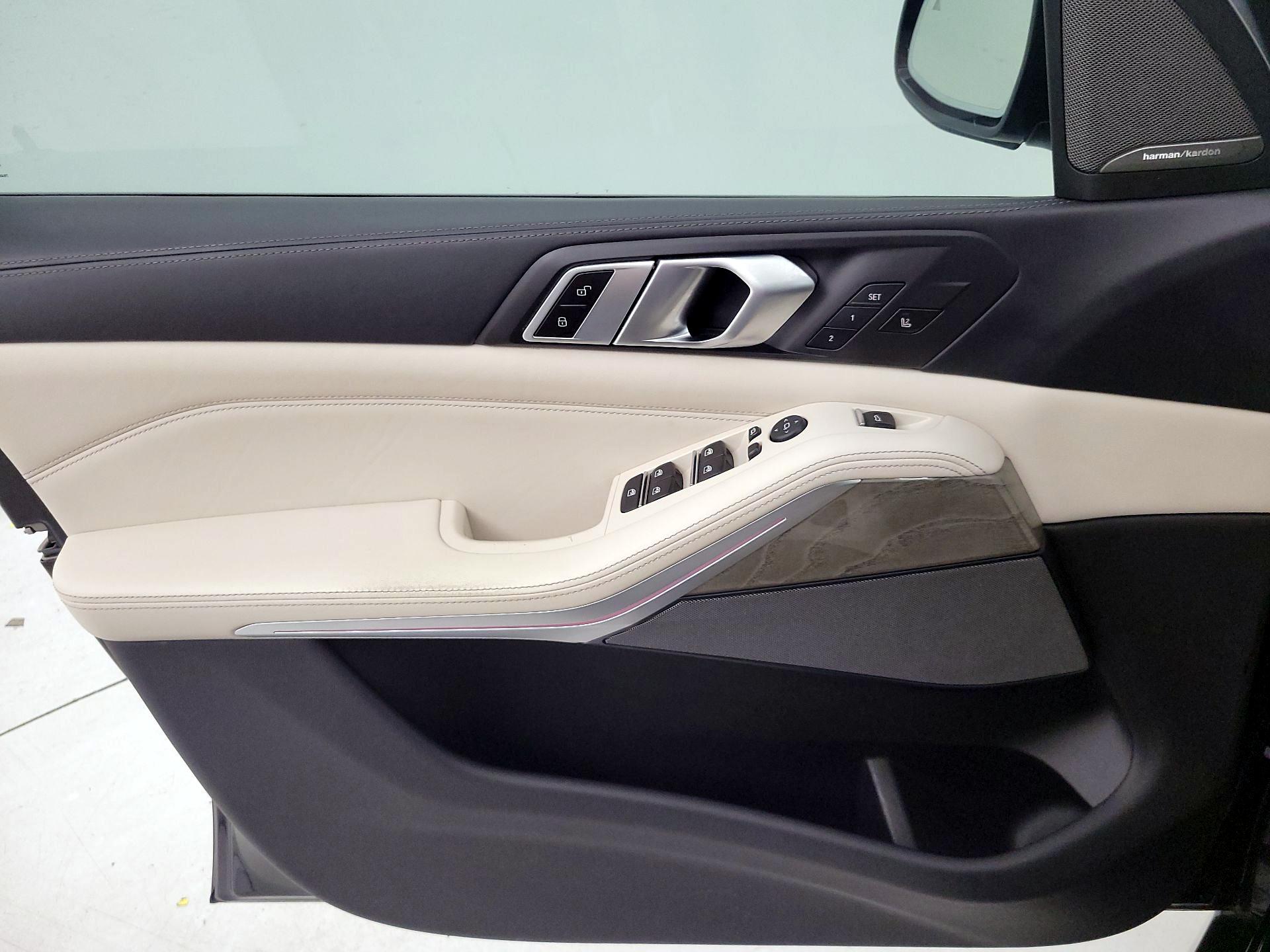 Thumbnail: 2020 BMW X5 - 12