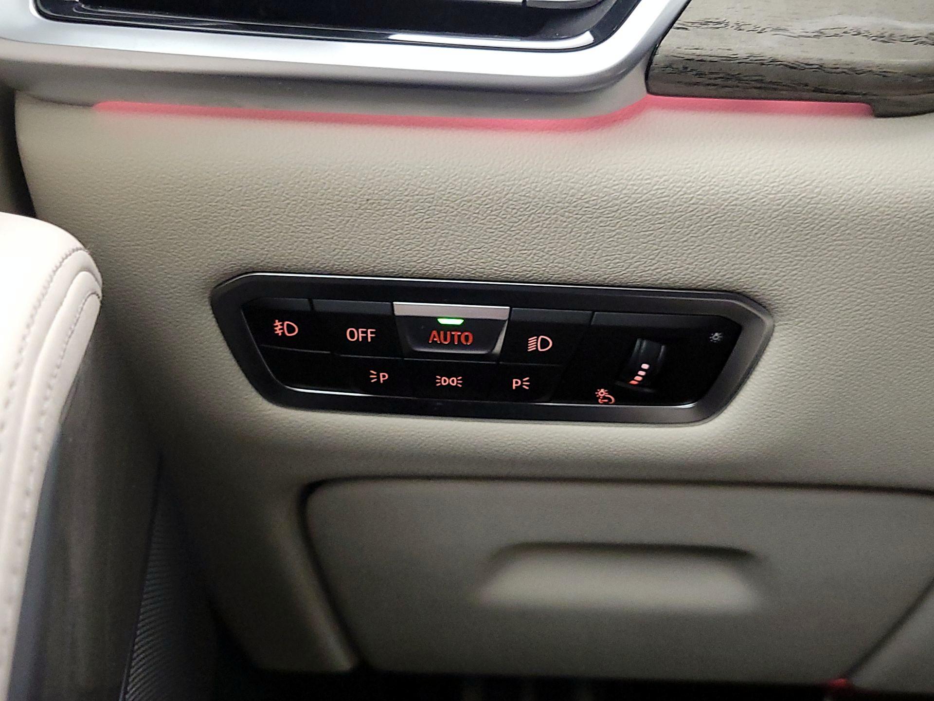 Thumbnail: 2020 BMW X5 - 13