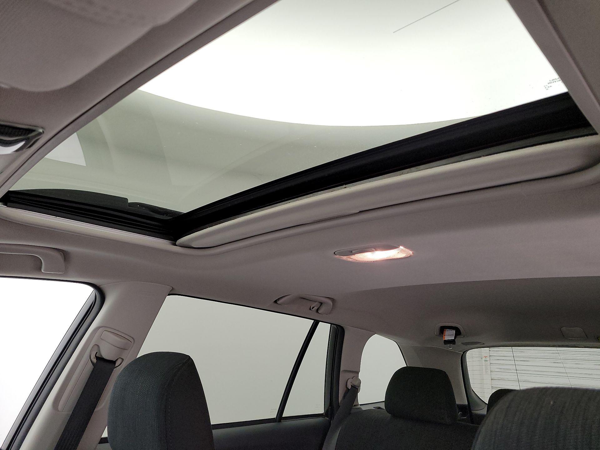 Thumbnail: 2014 Subaru Outback - 18