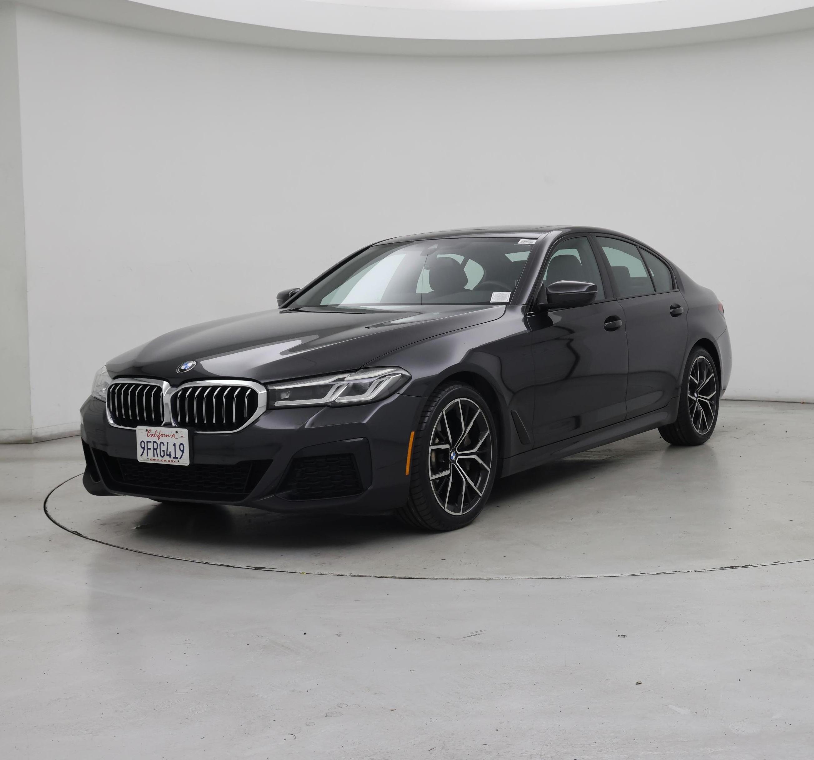 Thumbnail: 2023 BMW 5 Series - 4