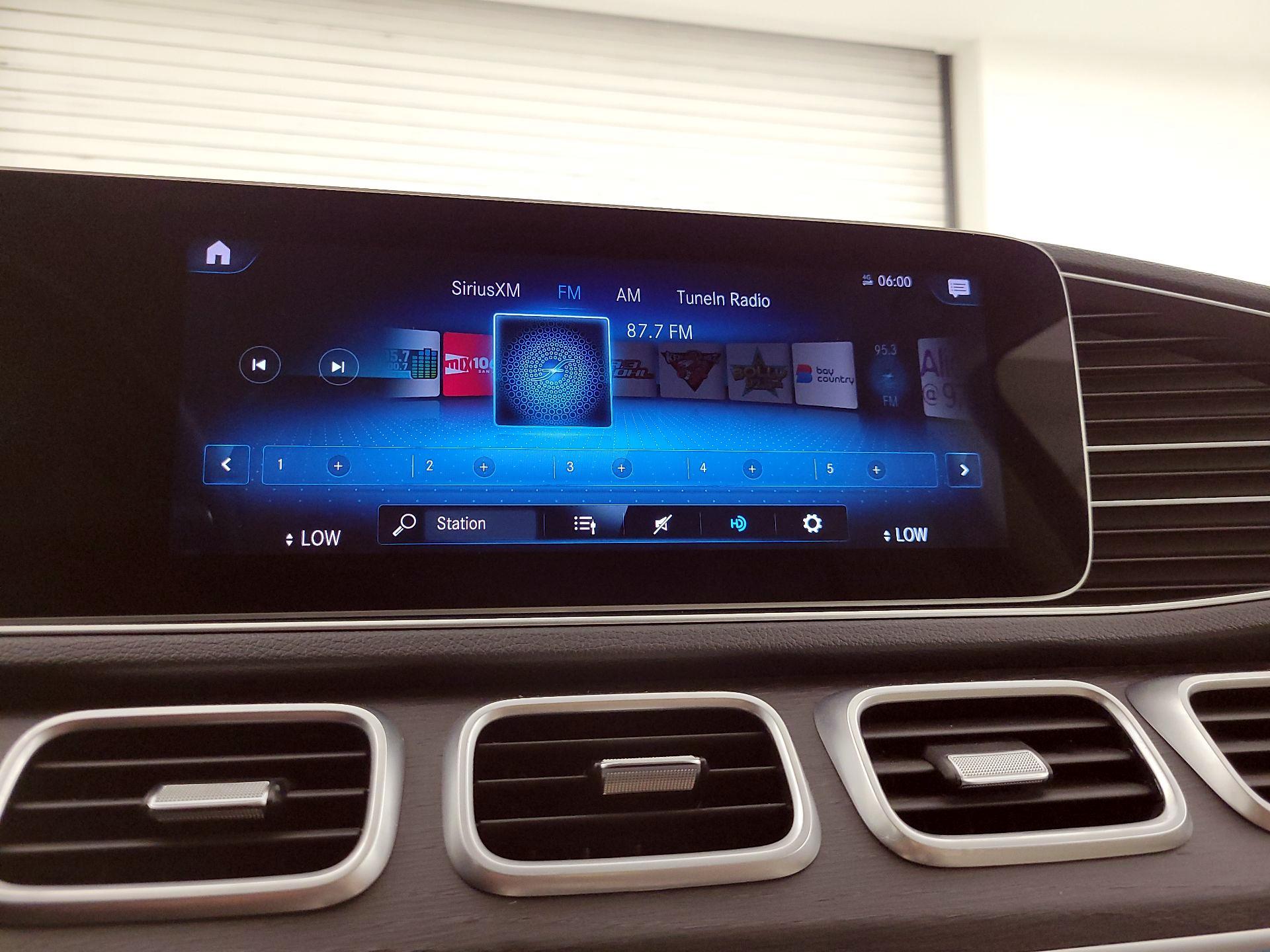 Thumbnail: 2021 Mercedes-Benz GLE - 16