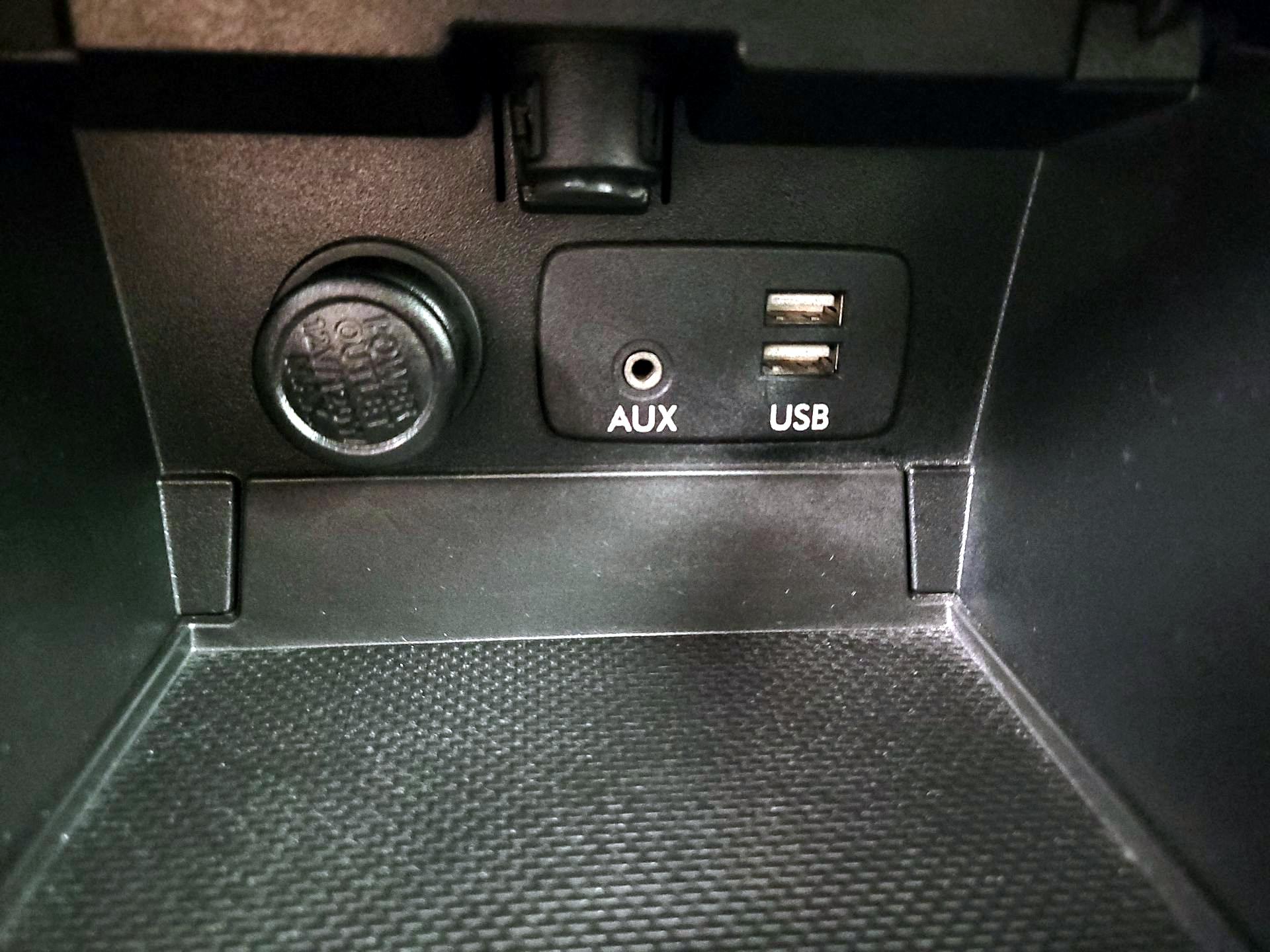 Thumbnail: 2015 Subaru Outback - 17