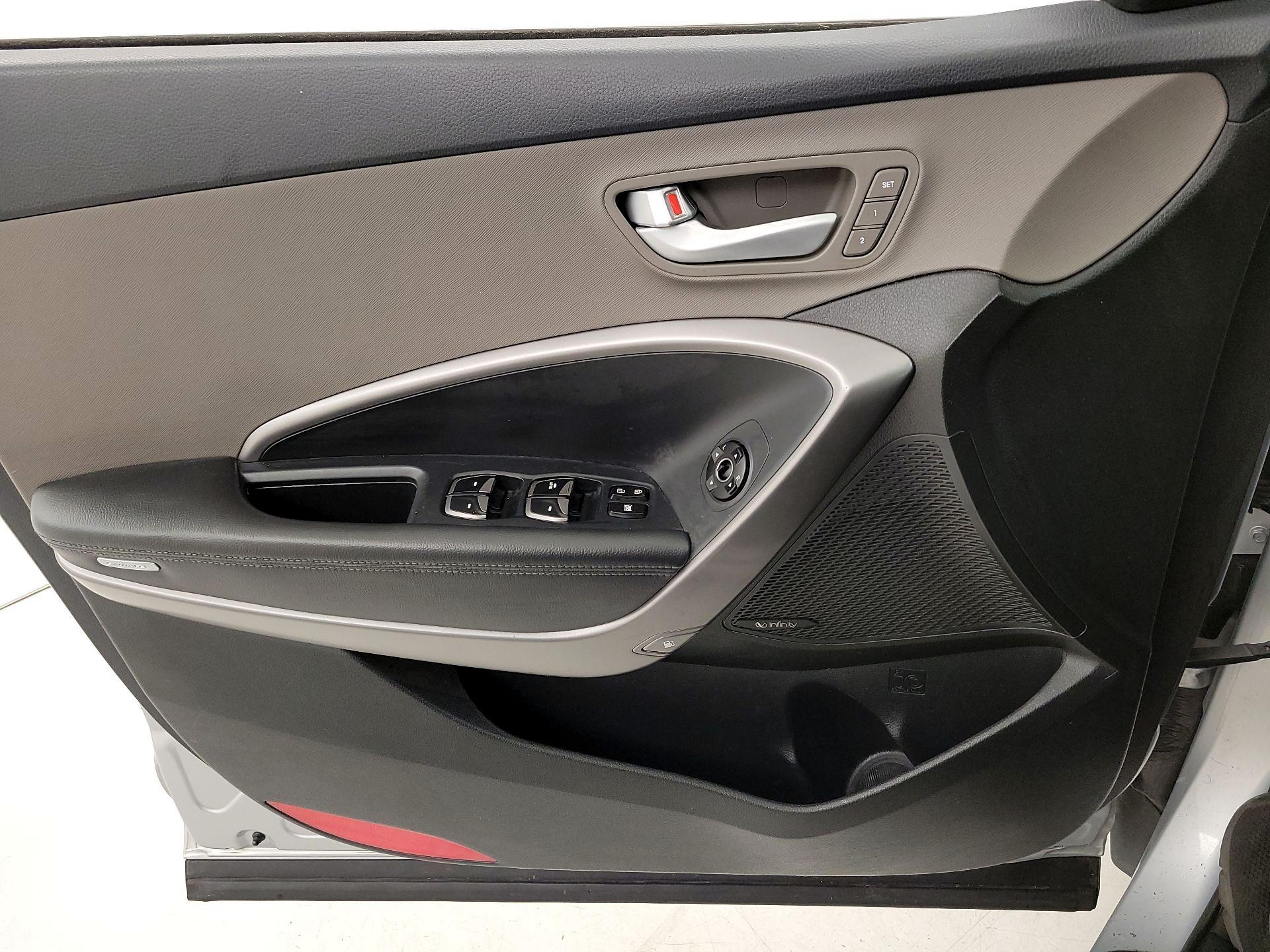 Thumbnail: 2014 Hyundai Santa Fe - 12