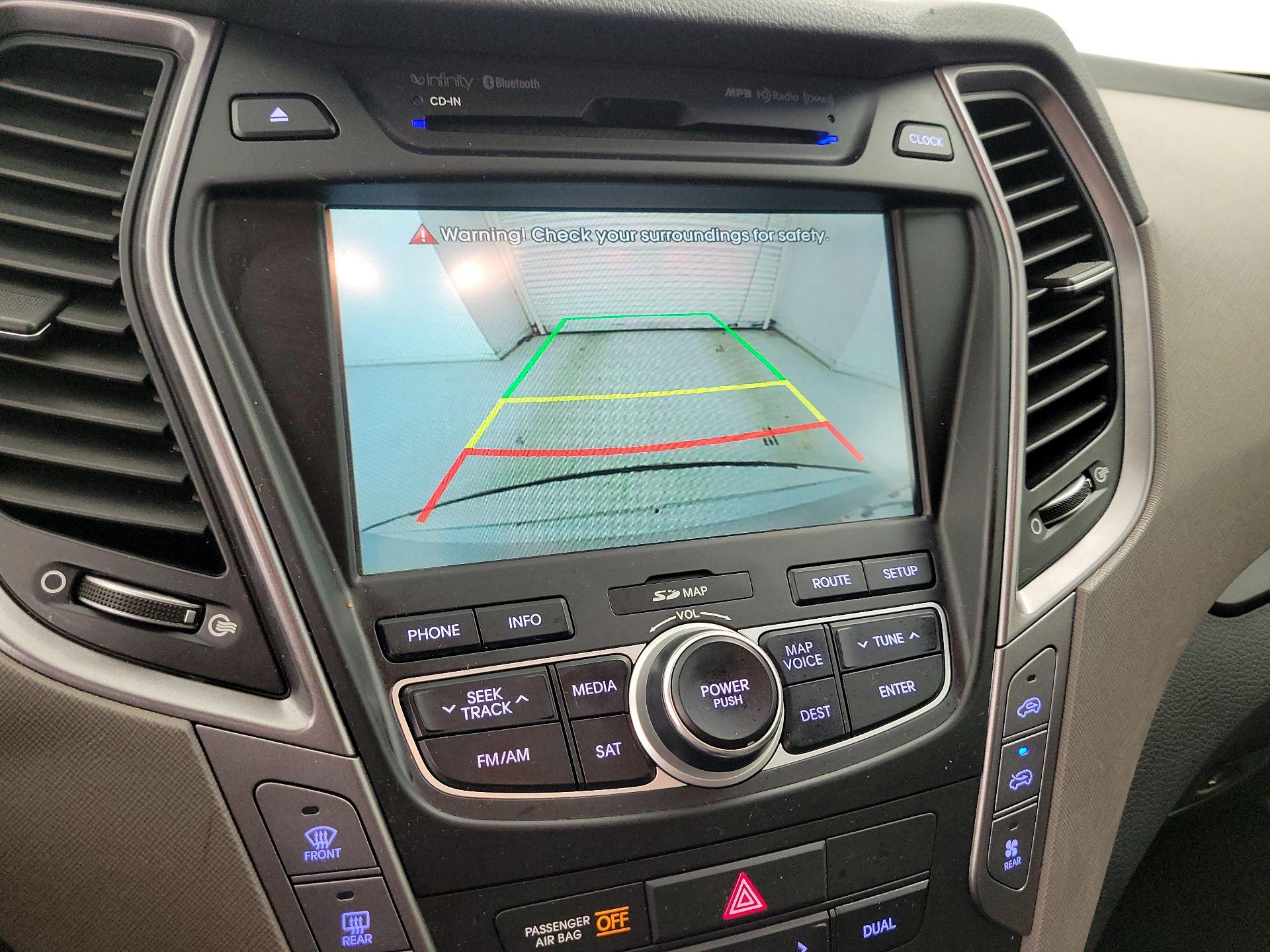 Thumbnail: 2014 Hyundai Santa Fe - 15