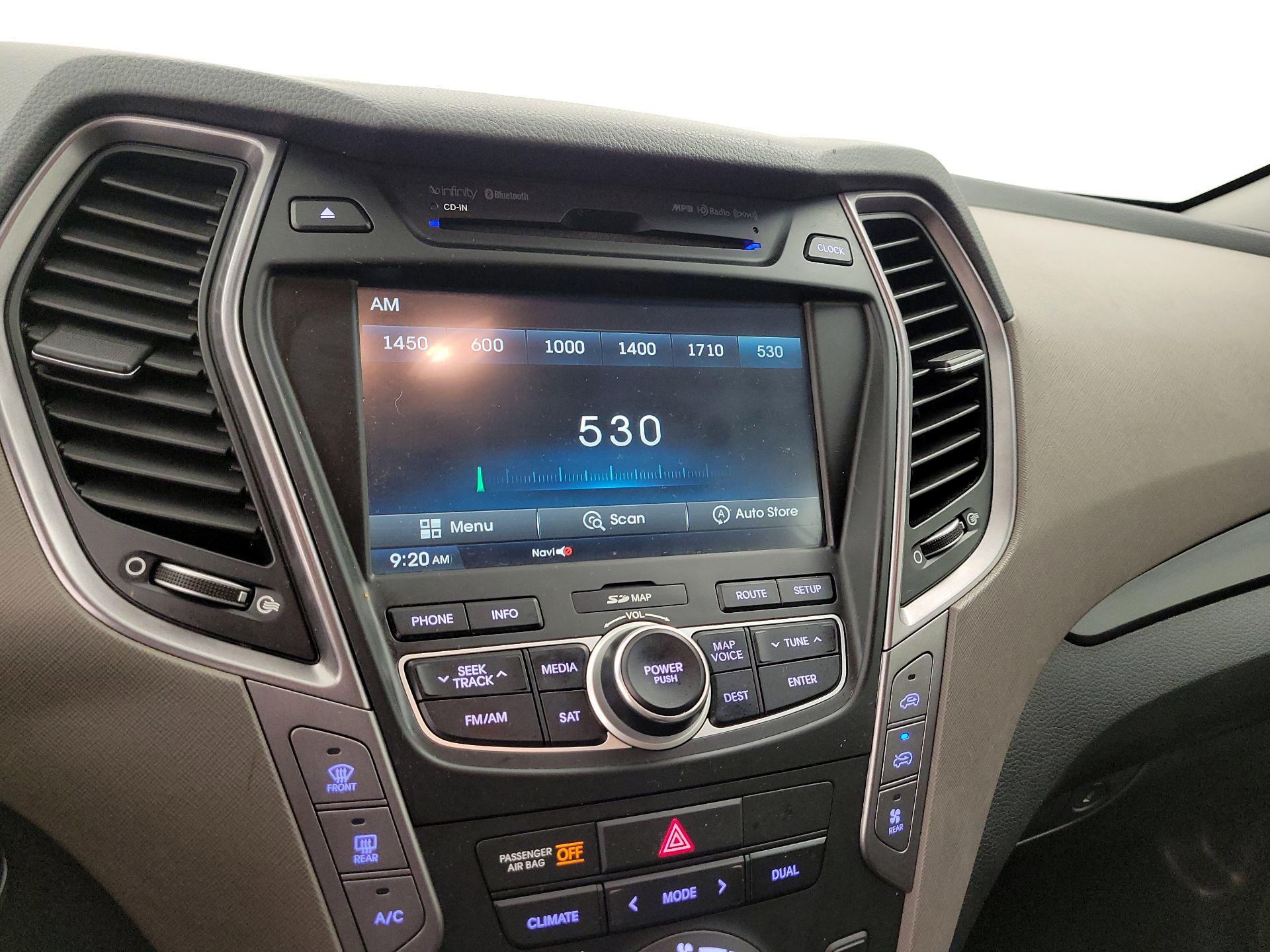 Thumbnail: 2014 Hyundai Santa Fe - 16