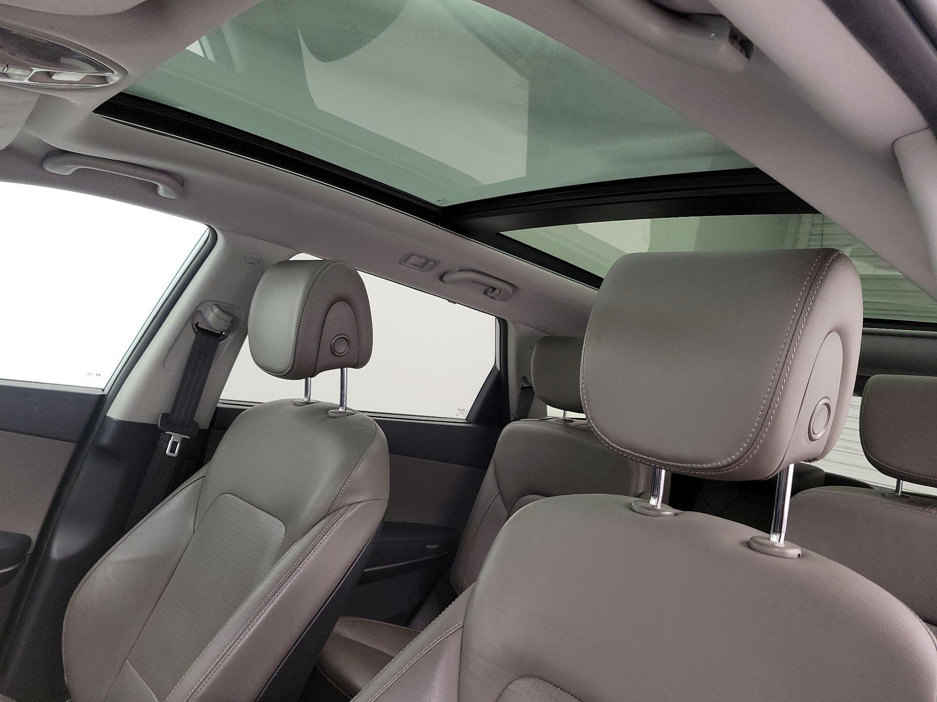 Thumbnail: 2014 Hyundai Santa Fe - 20