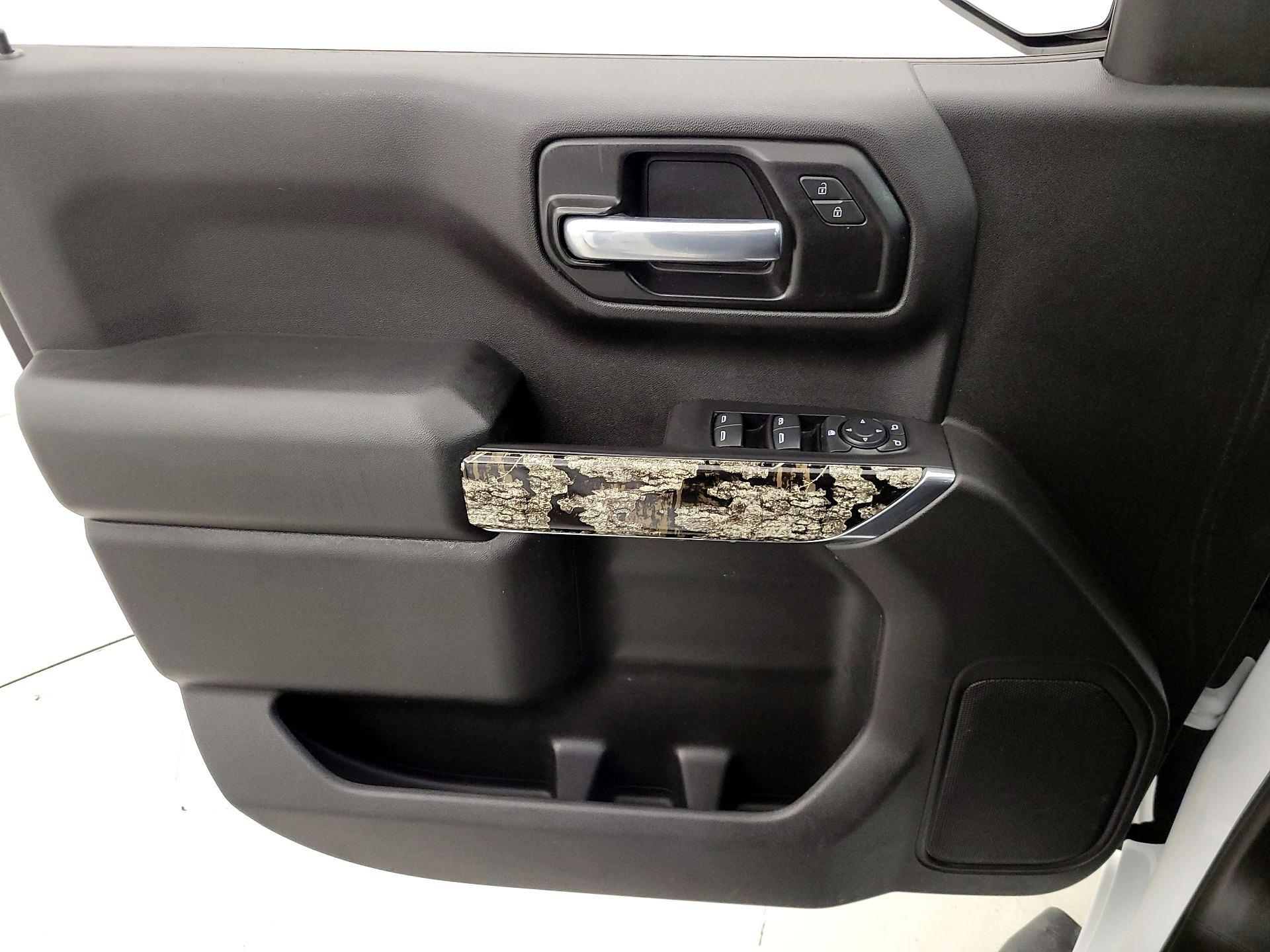 Thumbnail: 2021 Chevrolet Silverado 1500 - 12