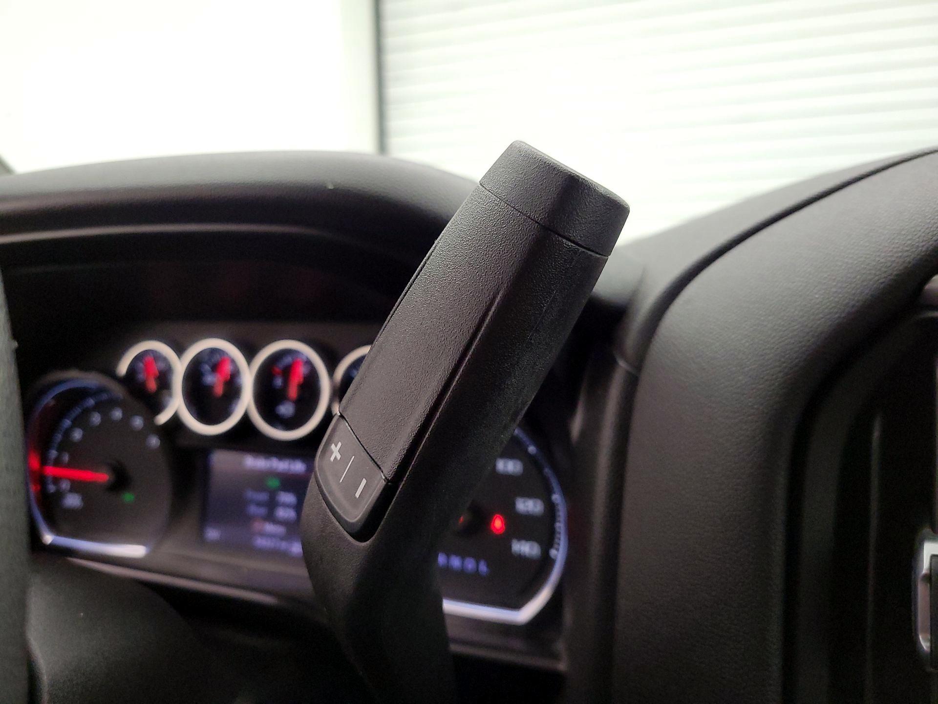 Thumbnail: 2021 Chevrolet Silverado 1500 - 17