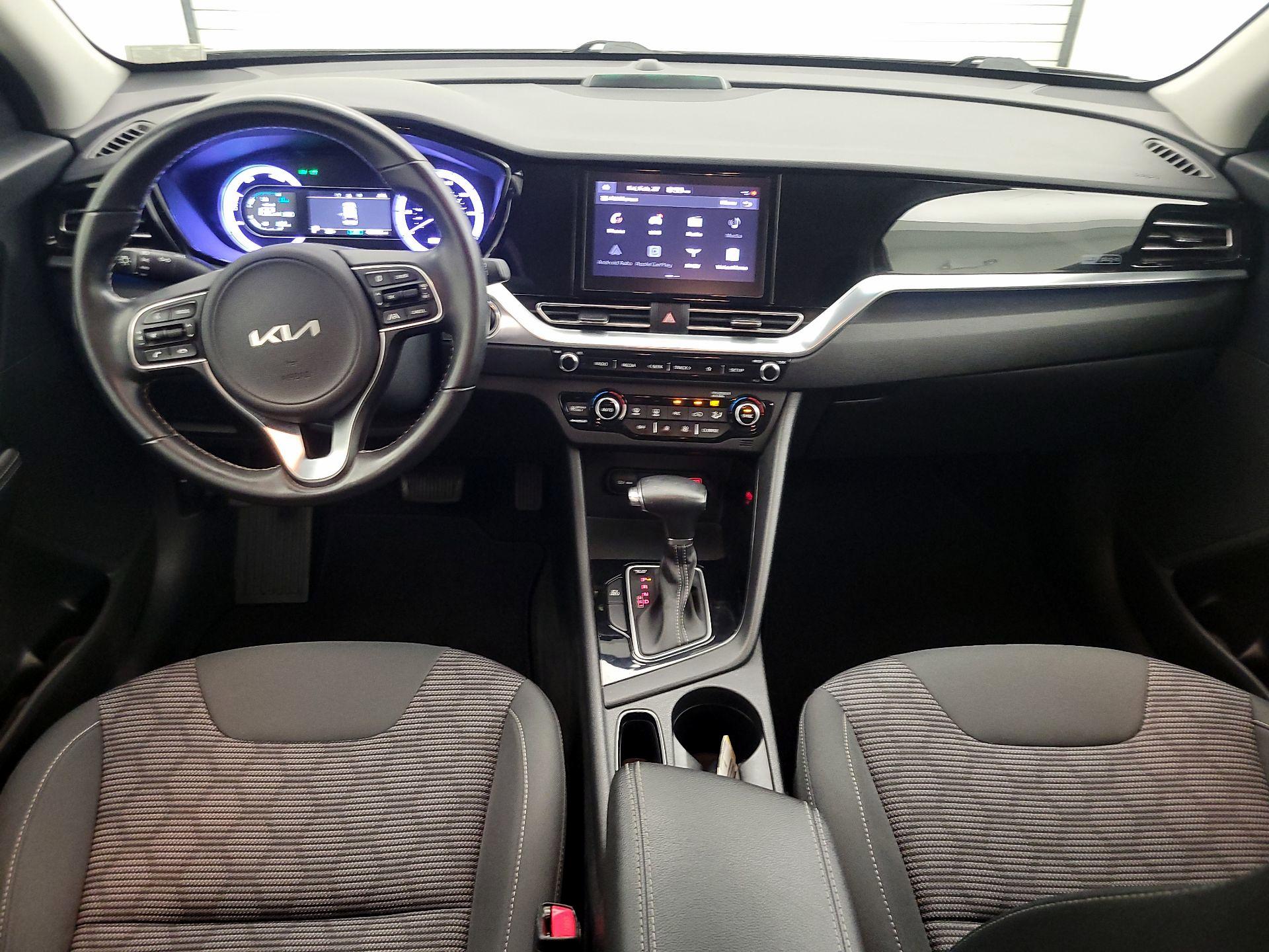 Thumbnail: 2022 Kia Niro - 9