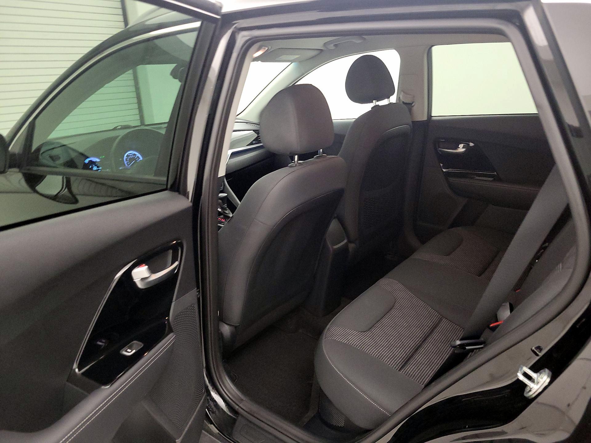 Thumbnail: 2022 Kia Niro - 19