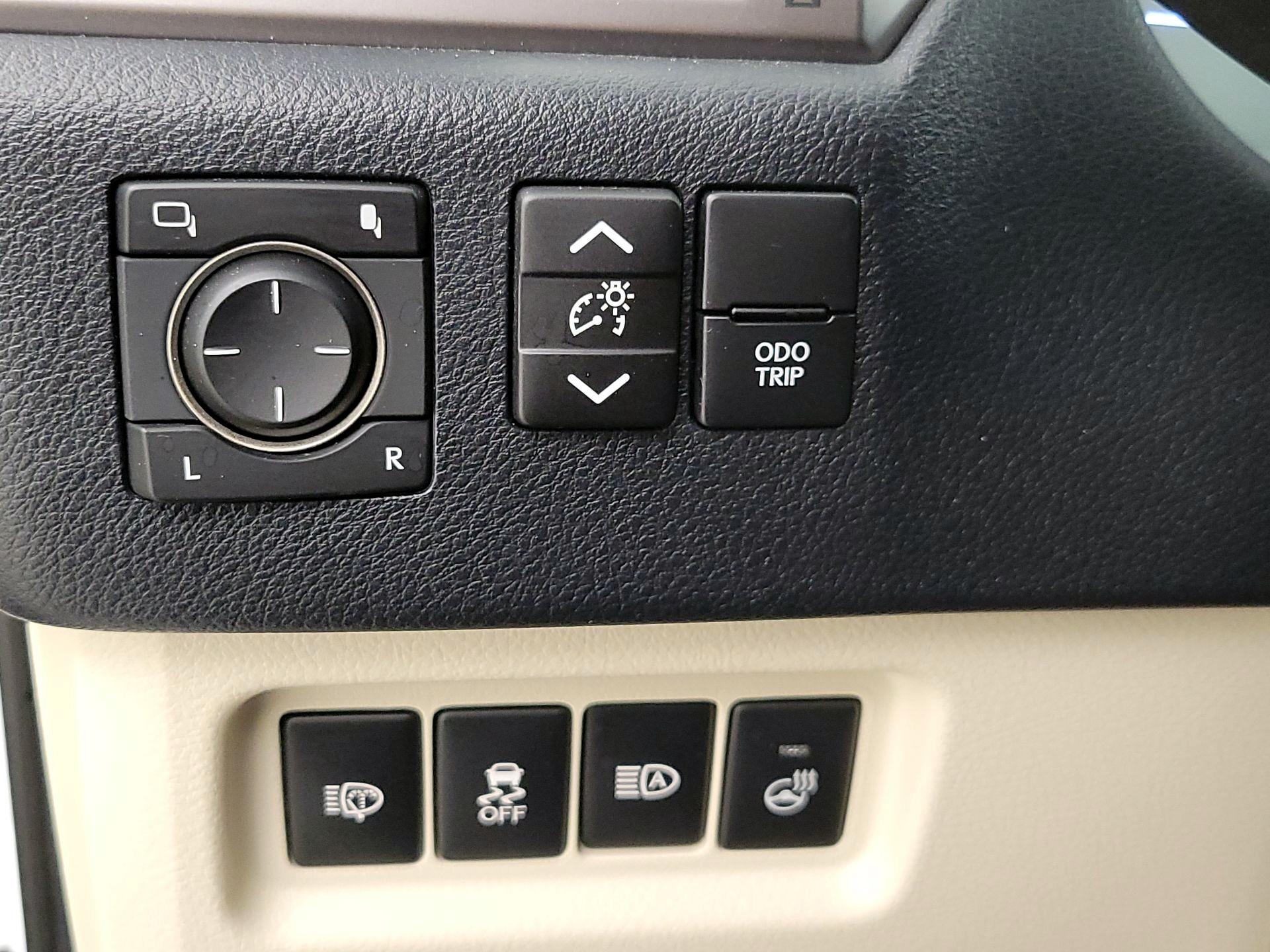 Thumbnail: 2022 Lexus GX - 13