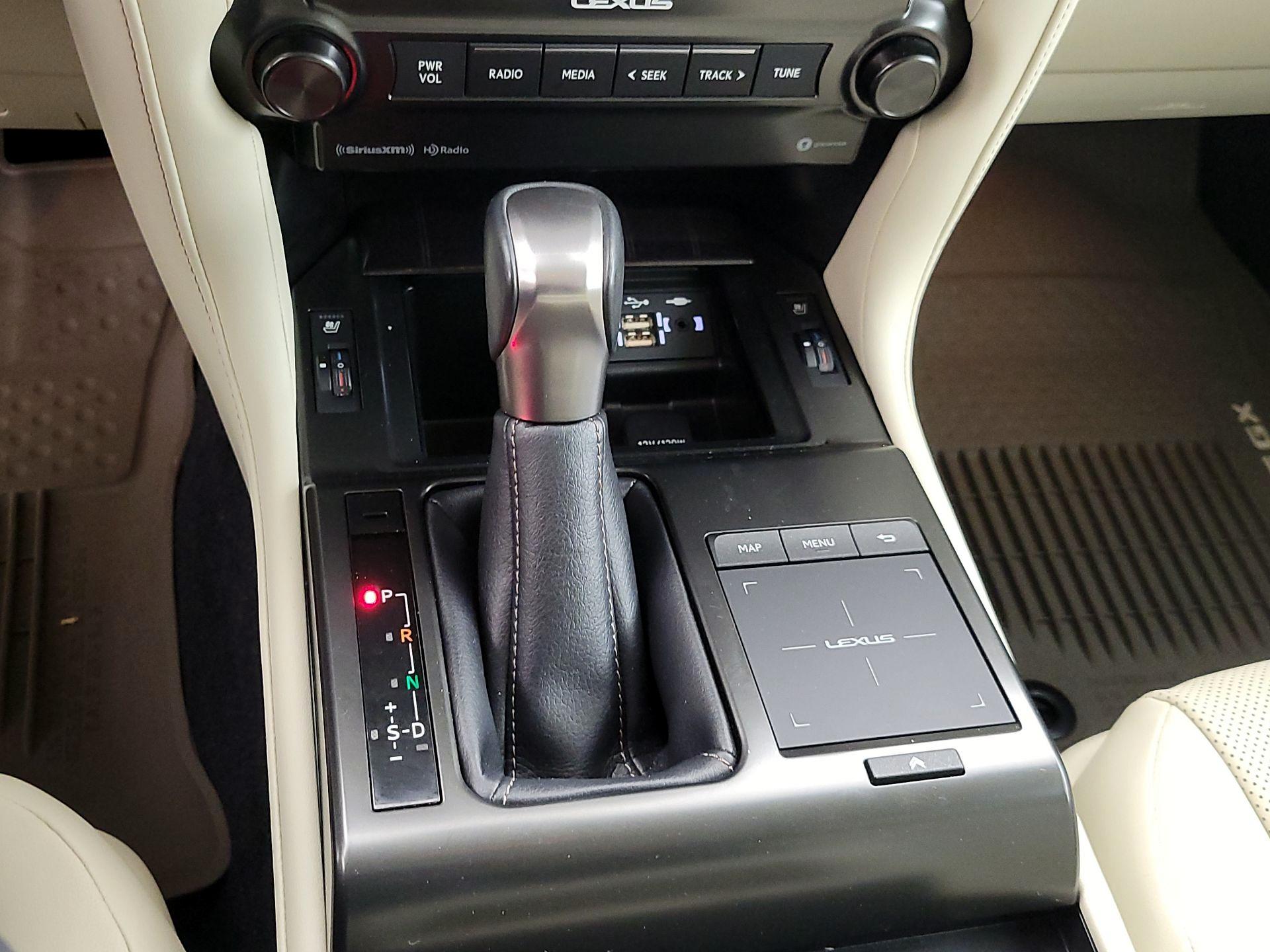 Thumbnail: 2022 Lexus GX - 18