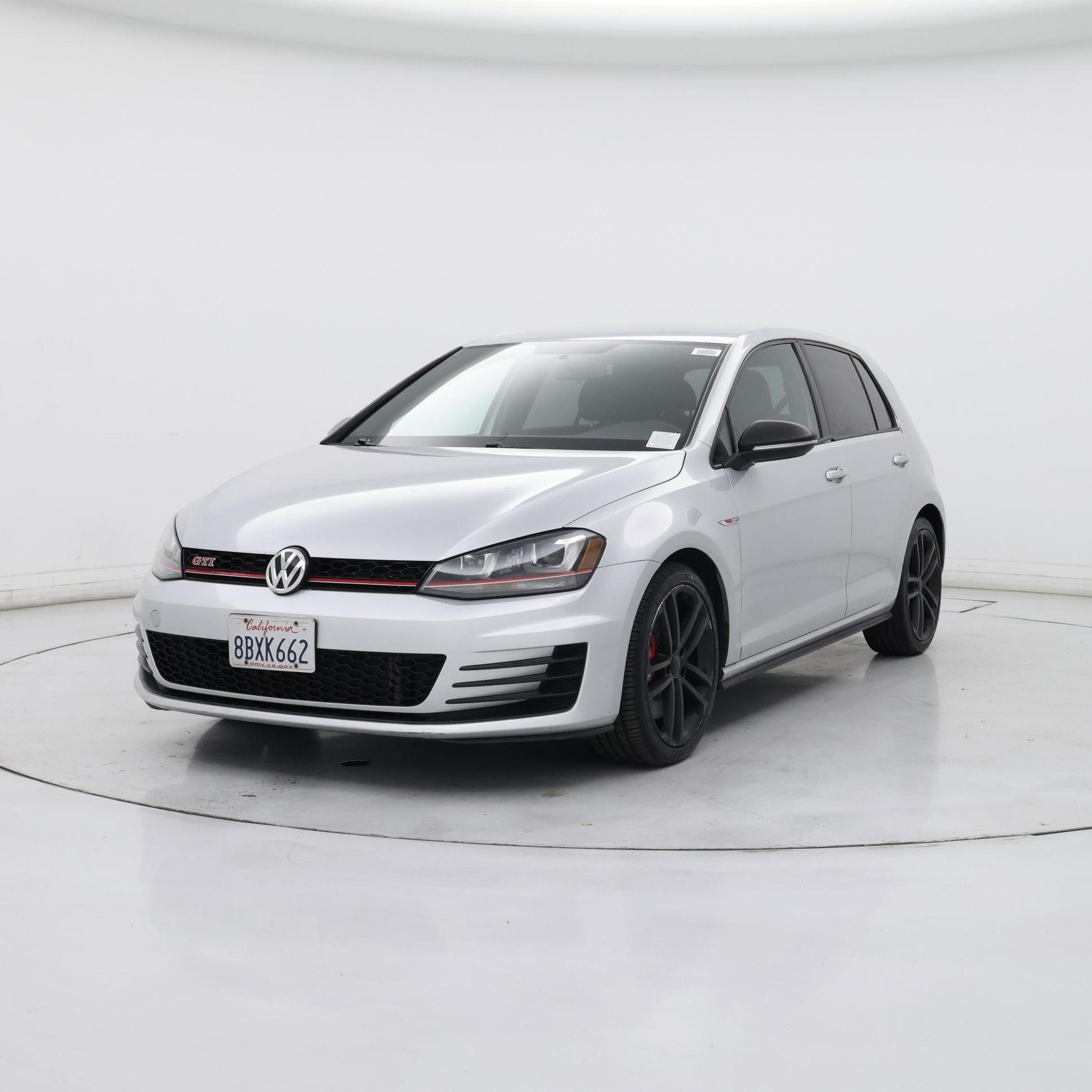 Thumbnail: 2017 Volkswagen Golf - 4