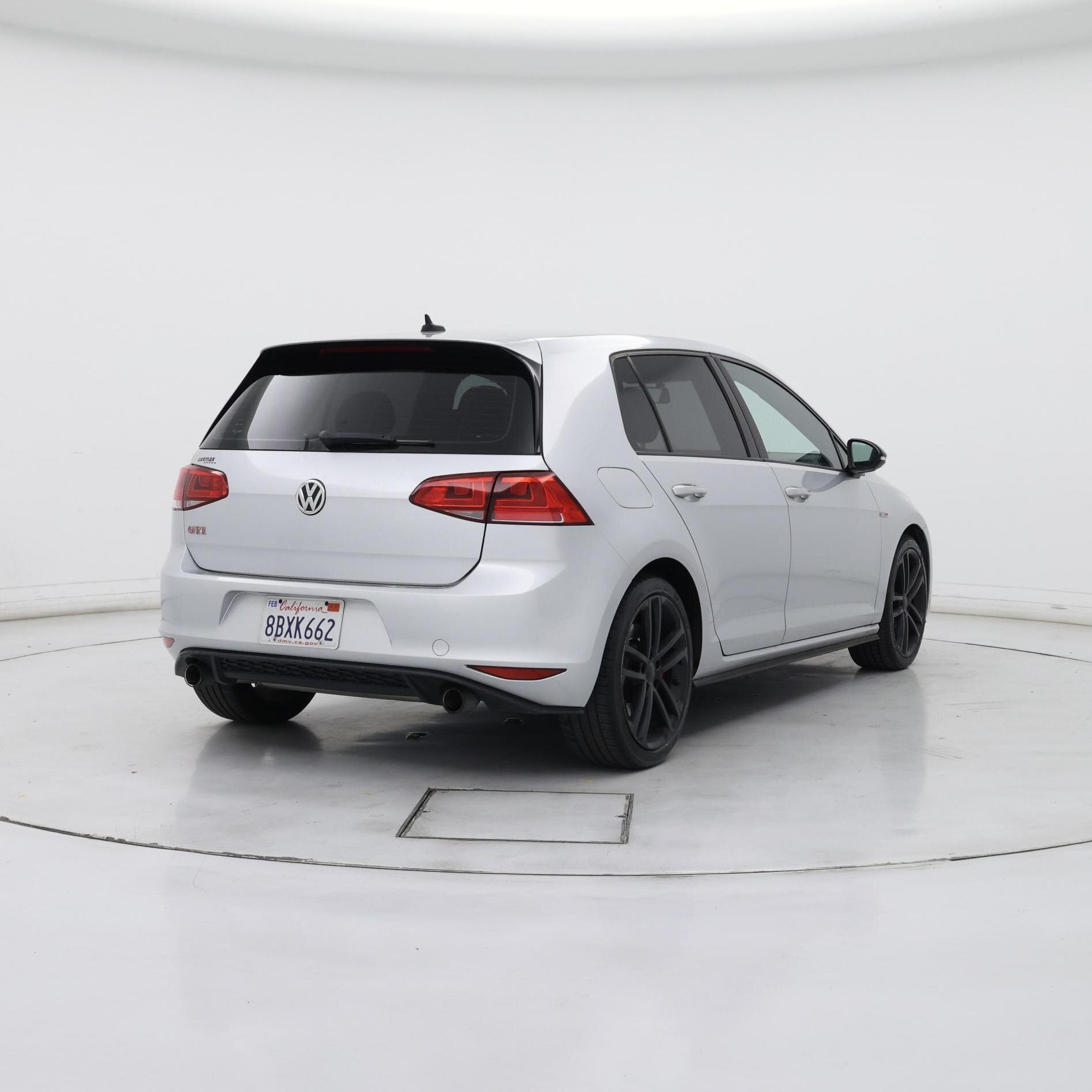 Thumbnail: 2017 Volkswagen Golf - 8
