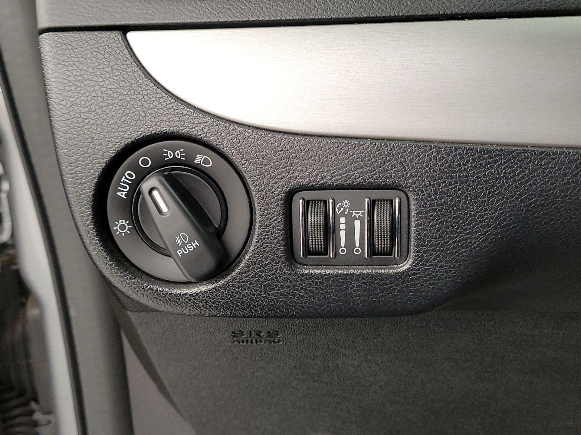 Thumbnail: 2019 Dodge Grand Caravan - 13