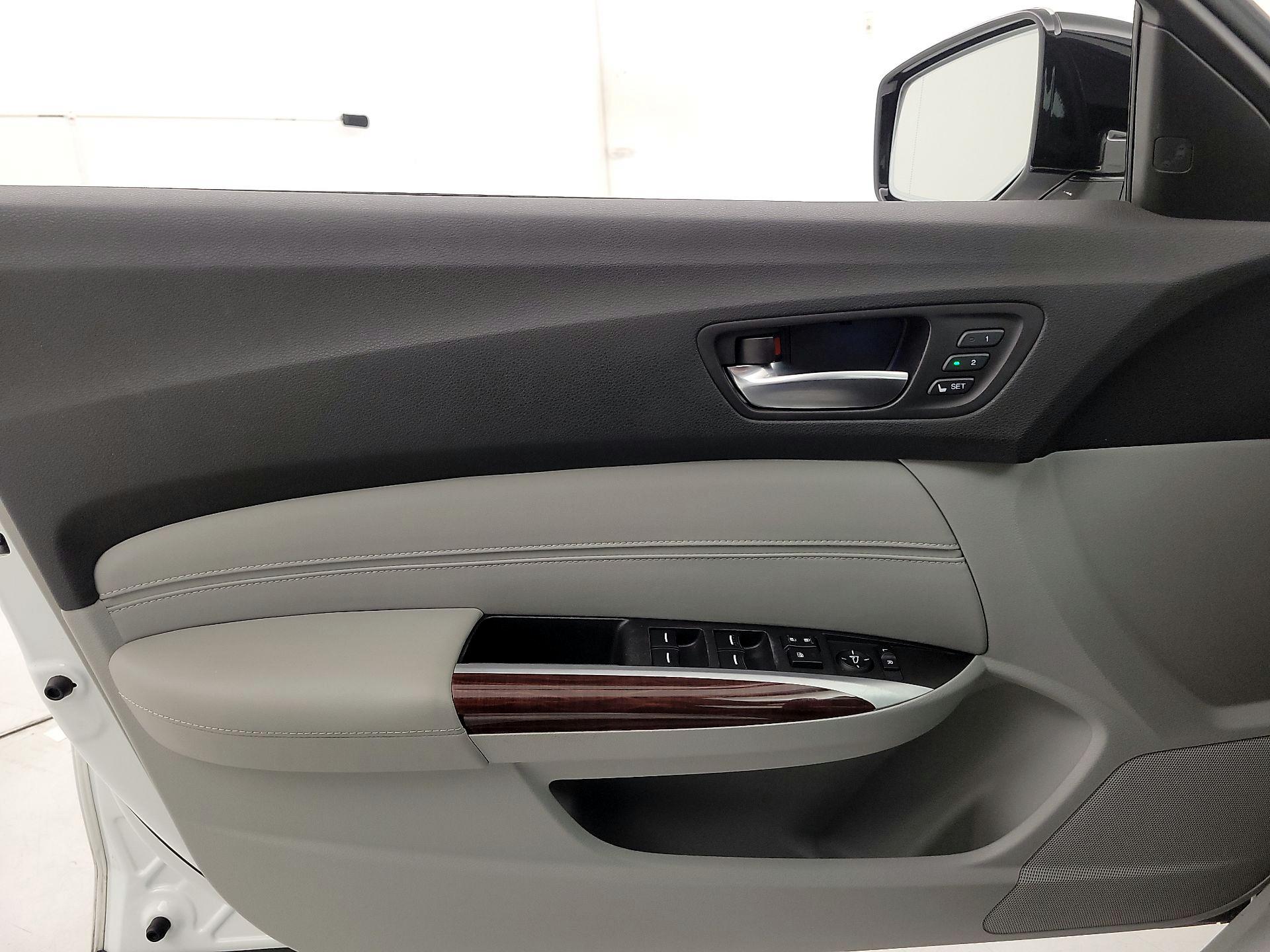 Thumbnail: 2015 Acura TLX - 12