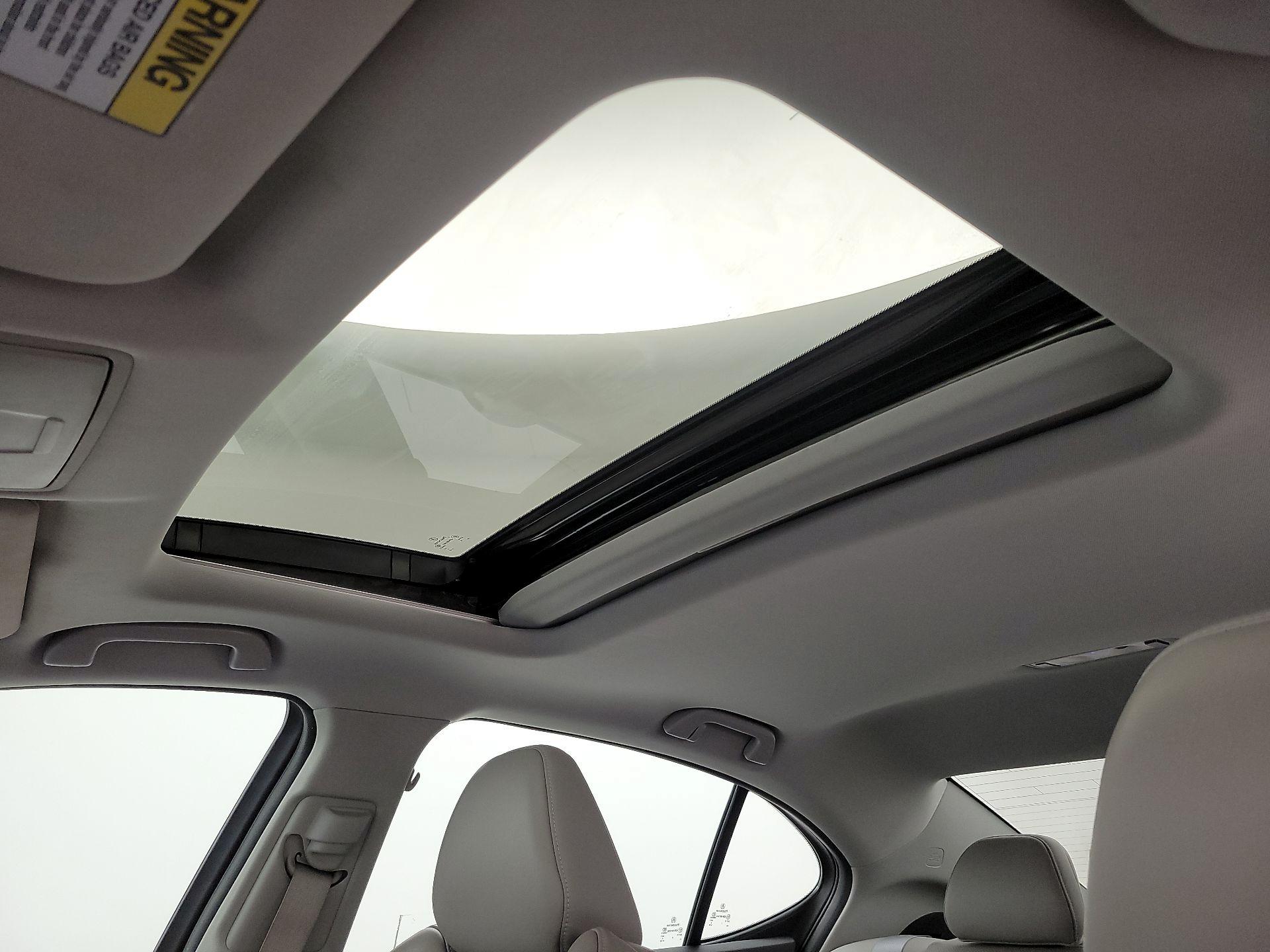 Thumbnail: 2015 Acura TLX - 20