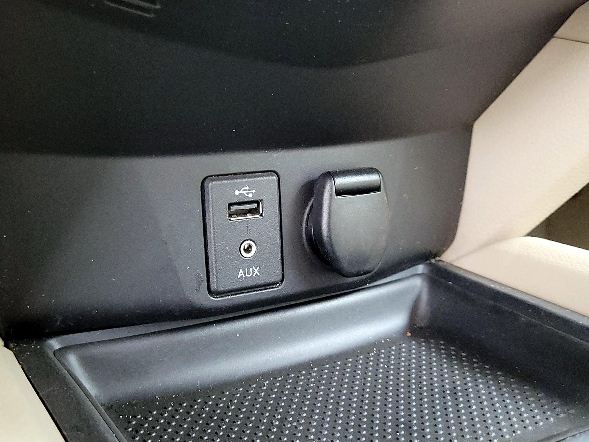 Thumbnail: 2014 Nissan Rogue - 19