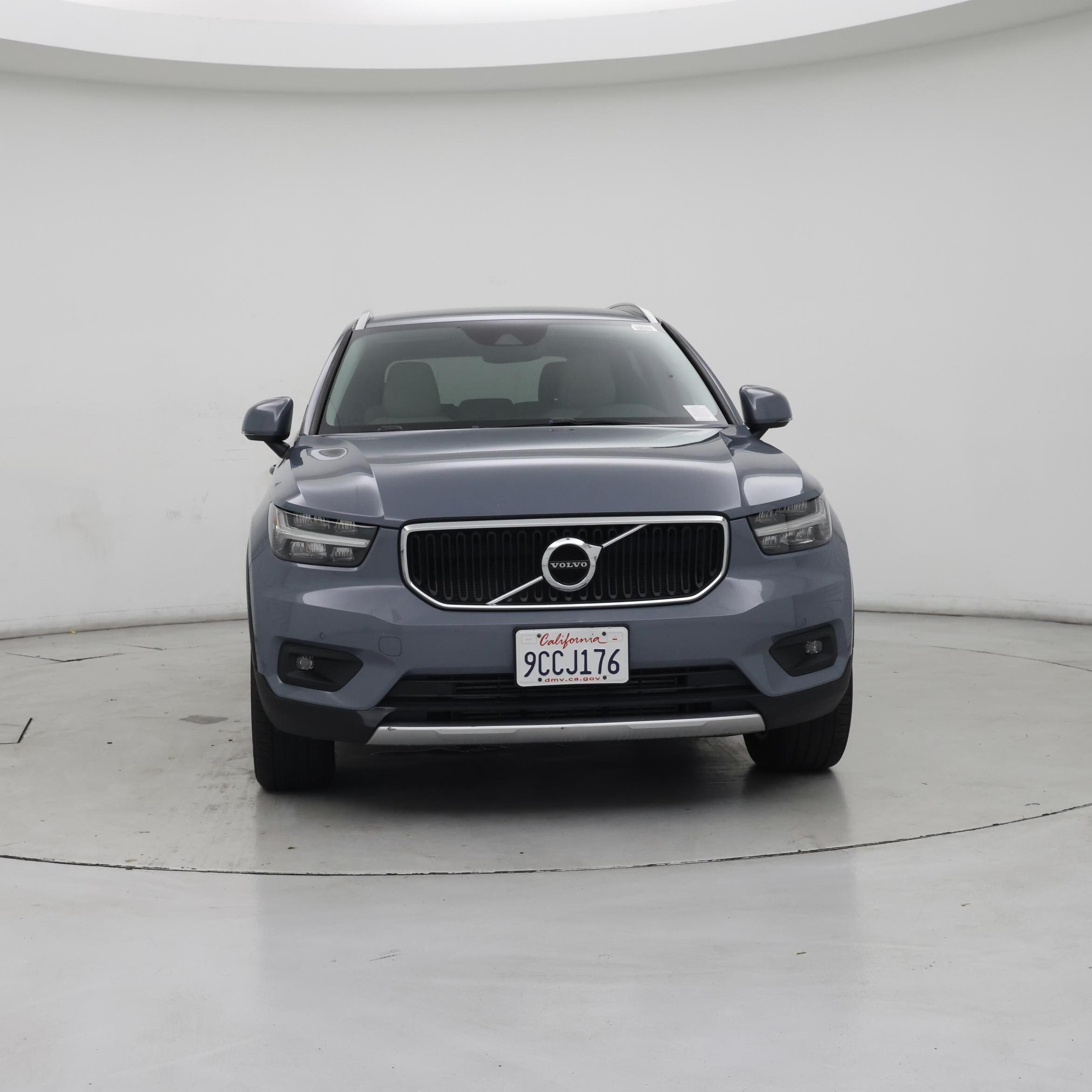 Thumbnail: 2021 Volvo XC40 - 5