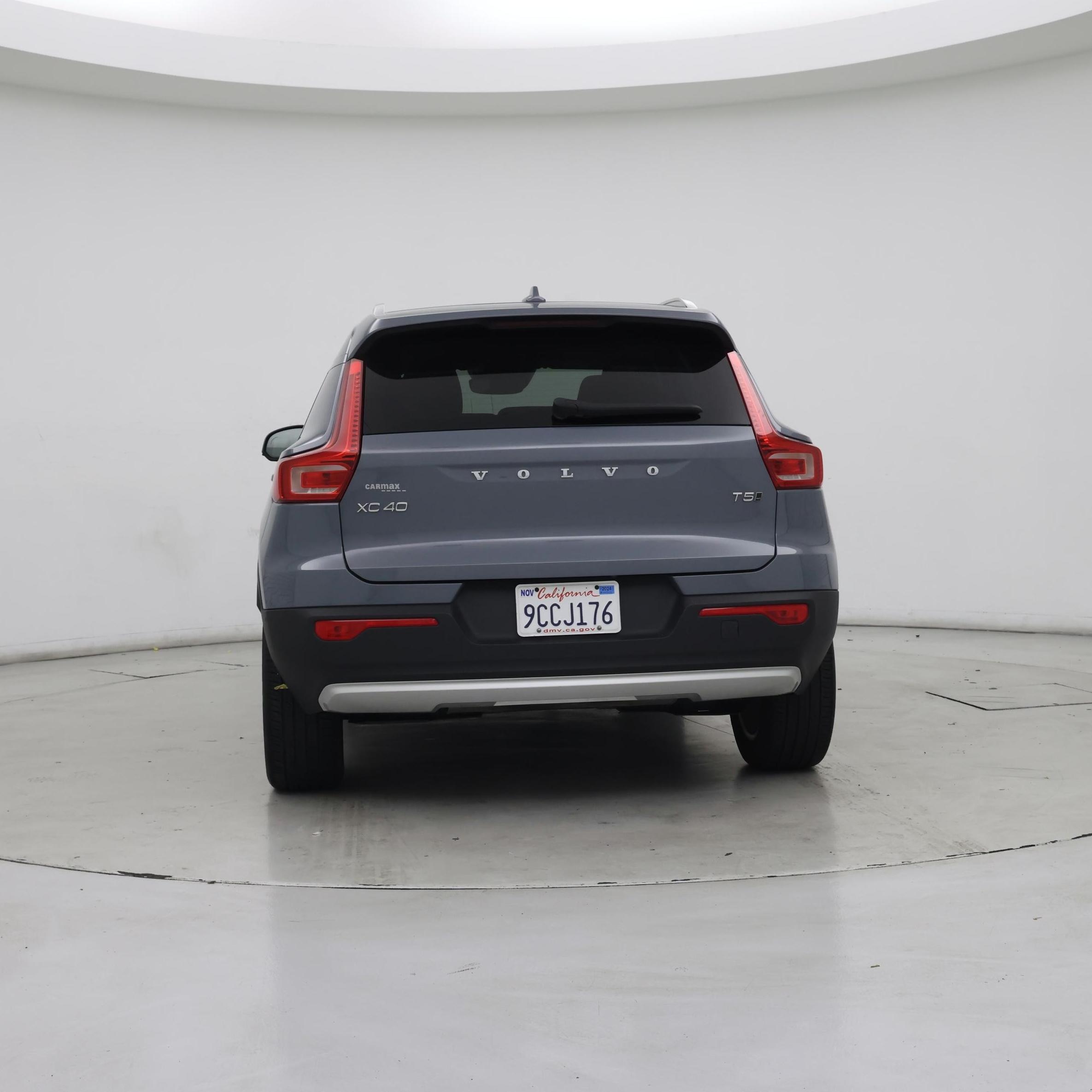 Thumbnail: 2021 Volvo XC40 - 6