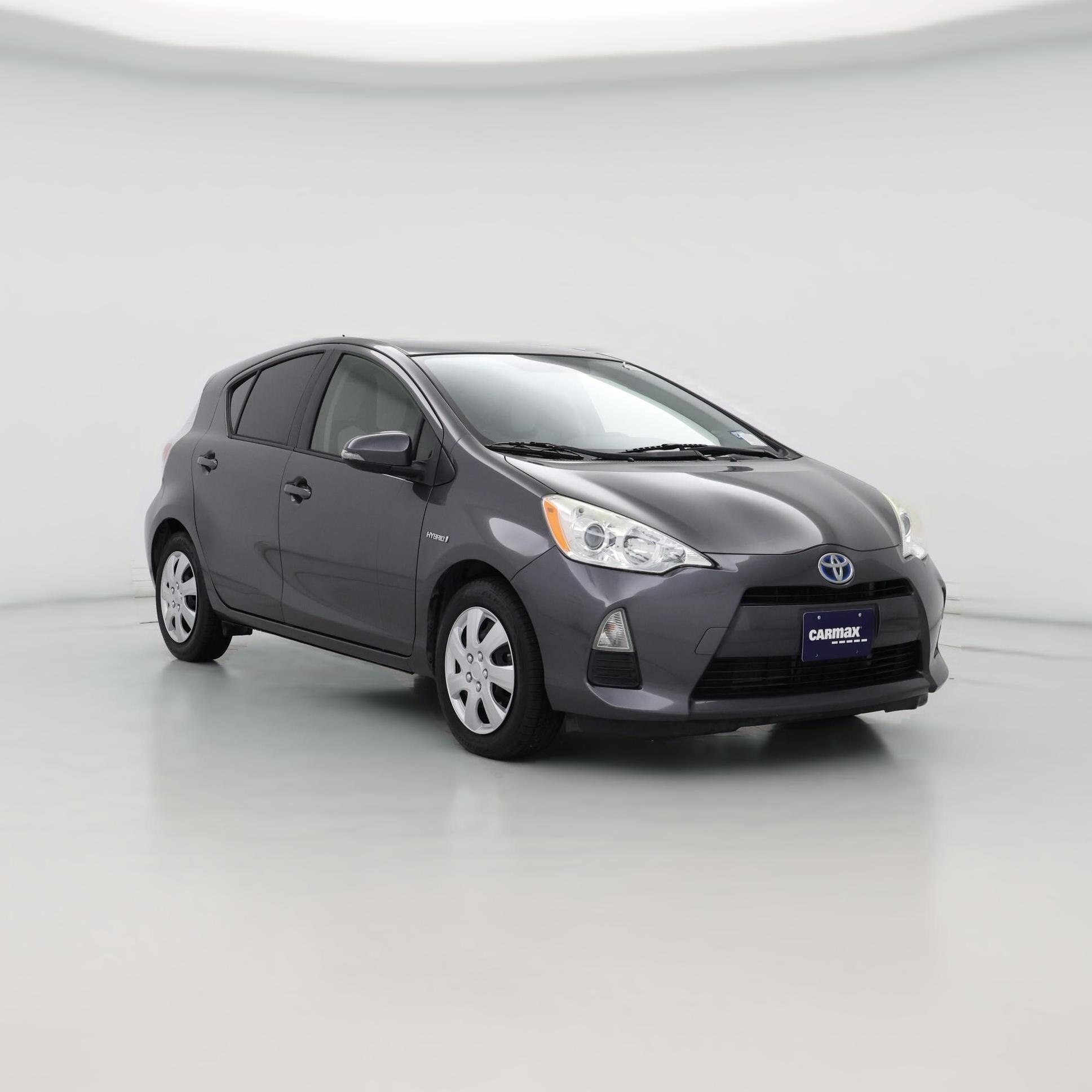 Thumbnail: 2014 Toyota Prius c - 1