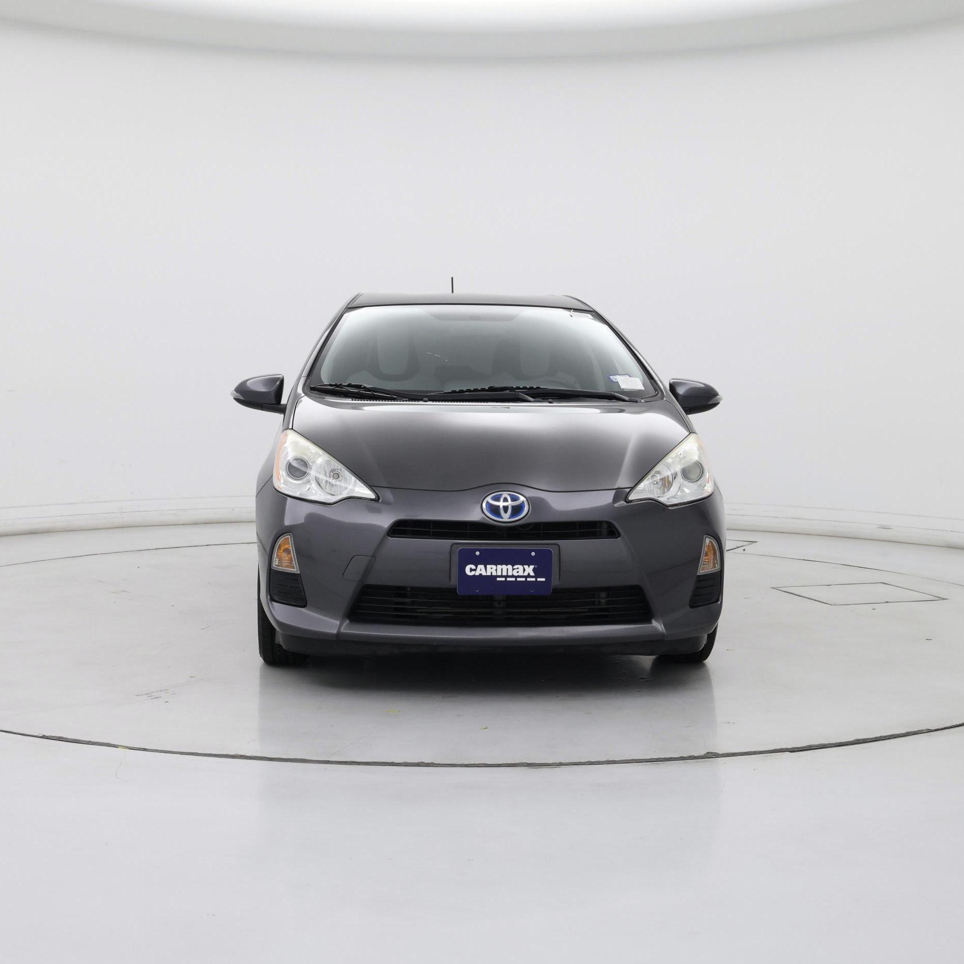 Thumbnail: 2014 Toyota Prius c - 5