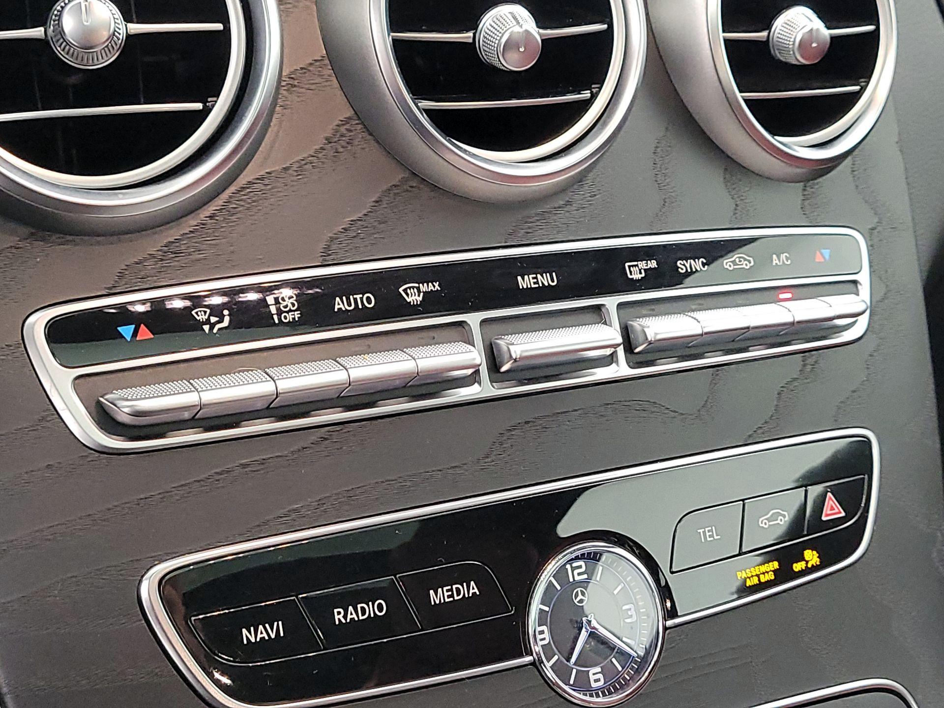 Thumbnail: 2019 Mercedes-Benz C-Class - 17