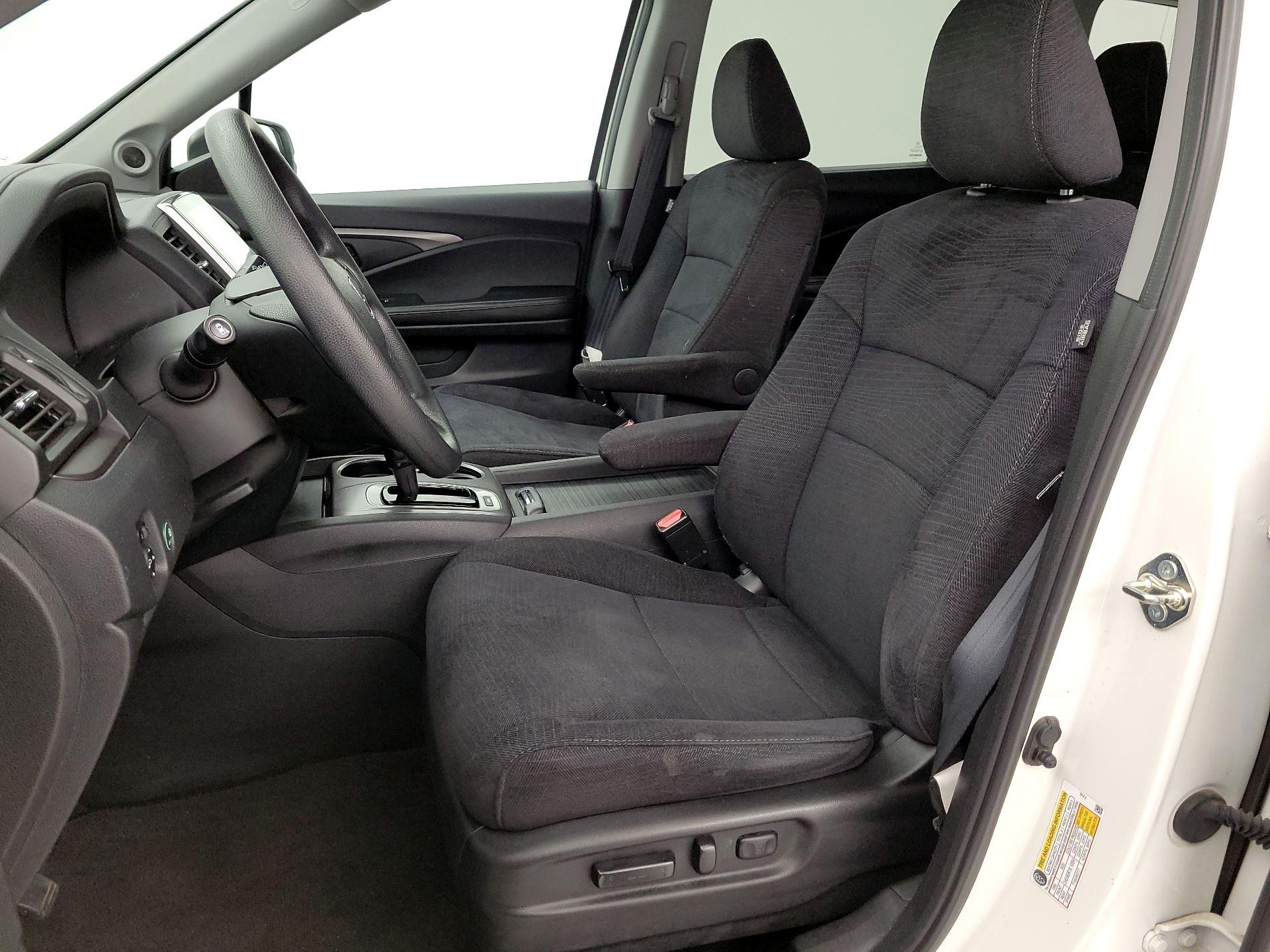 Thumbnail: 2018 Honda Pilot - 11