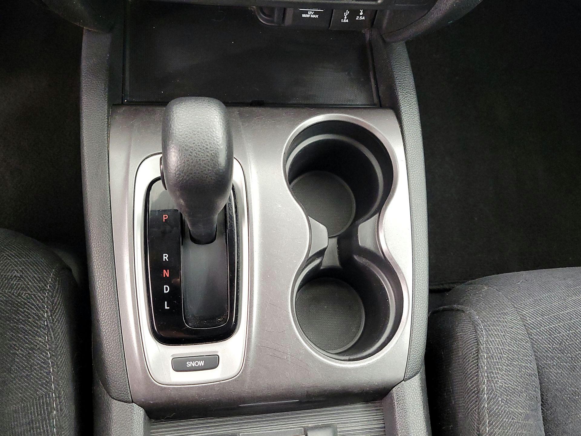 Thumbnail: 2018 Honda Pilot - 17