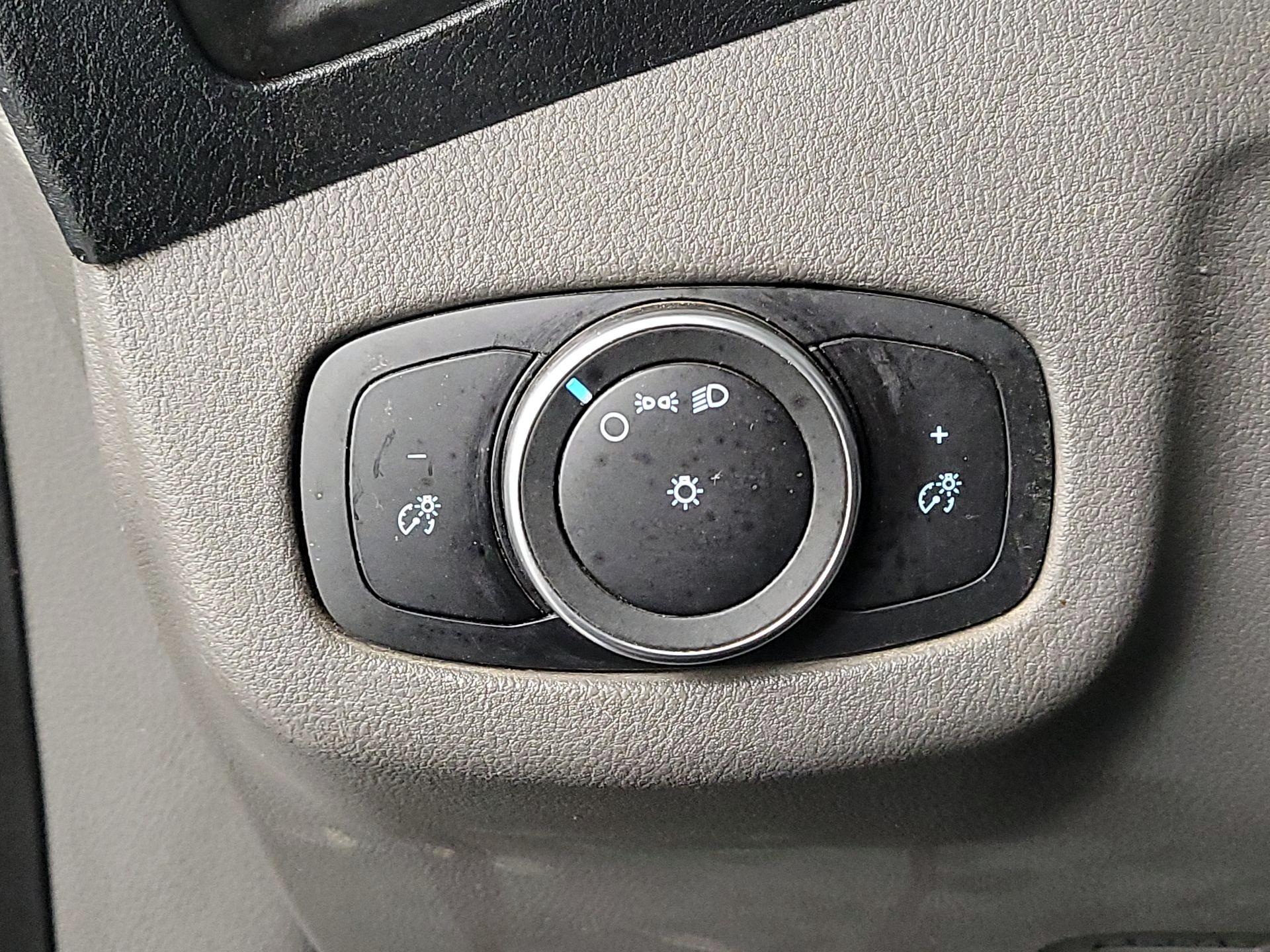 Thumbnail: 2019 Ford Transit Series - 13