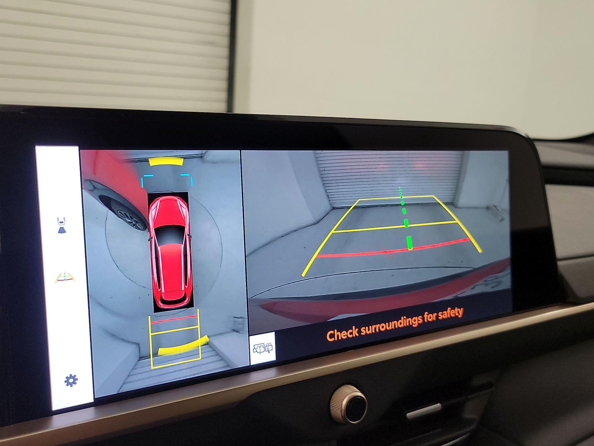 Thumbnail: 2025 Toyota Crown Signia - 14