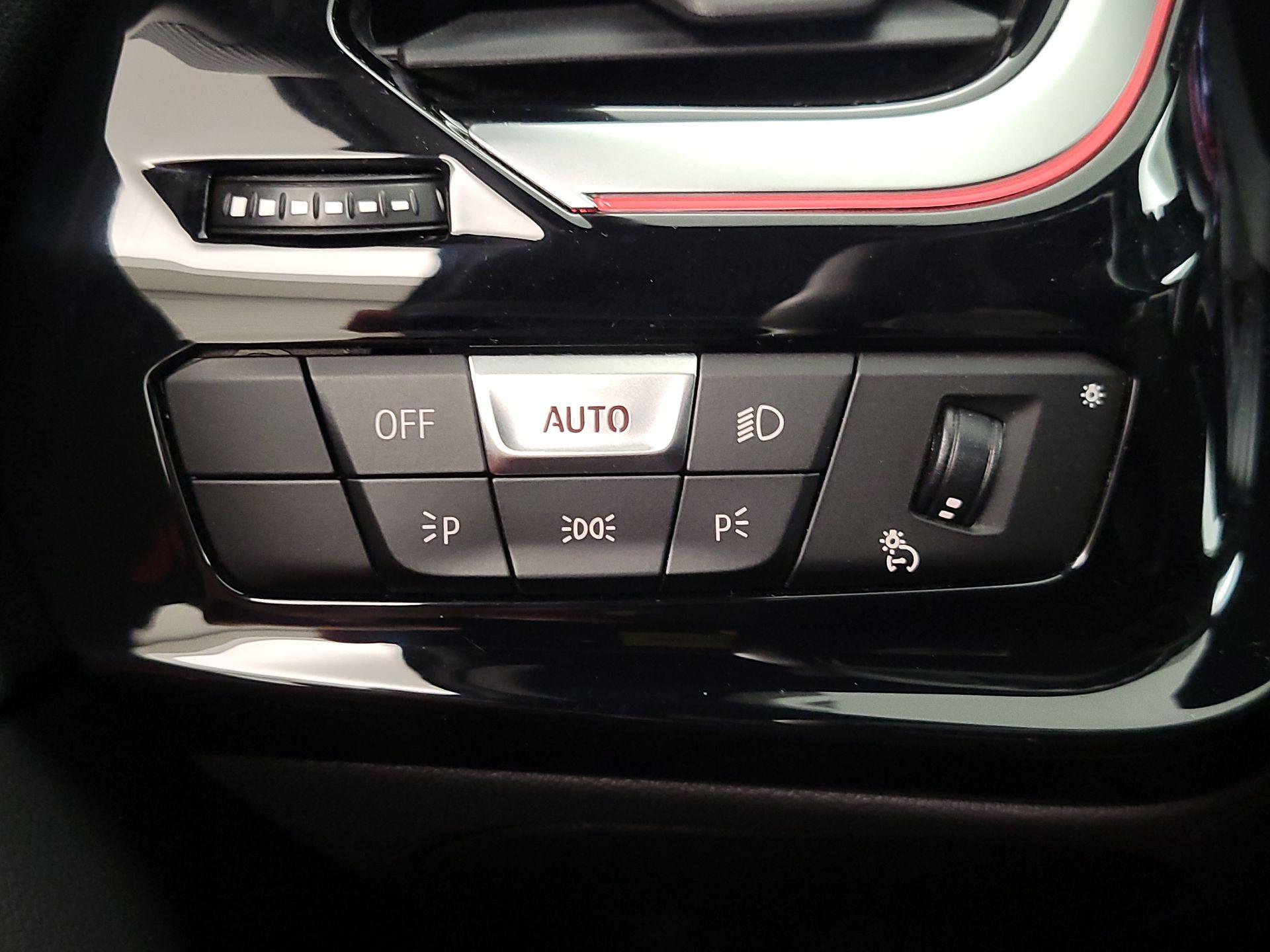 Thumbnail: 2022 BMW Z4 - 13