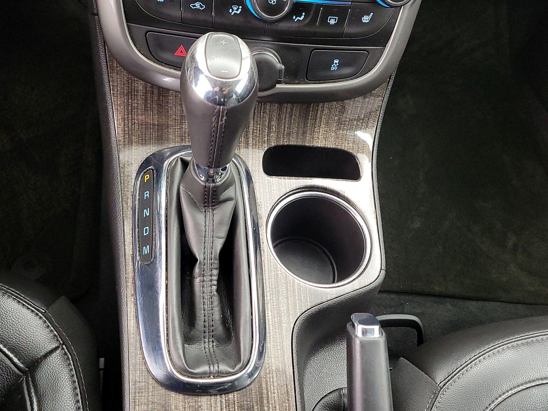 Thumbnail: 2015 Chevrolet Malibu - 18