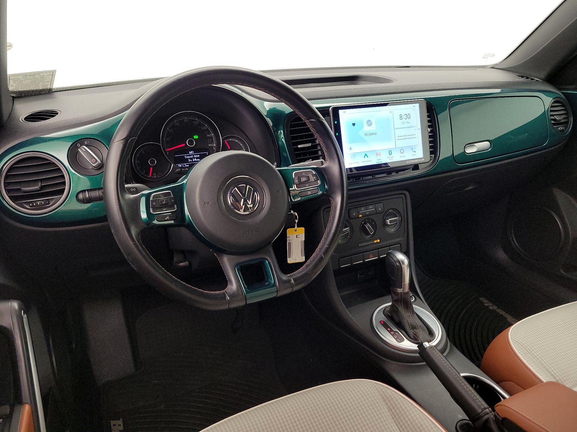 Thumbnail: 2017 Volkswagen Beetle - 9