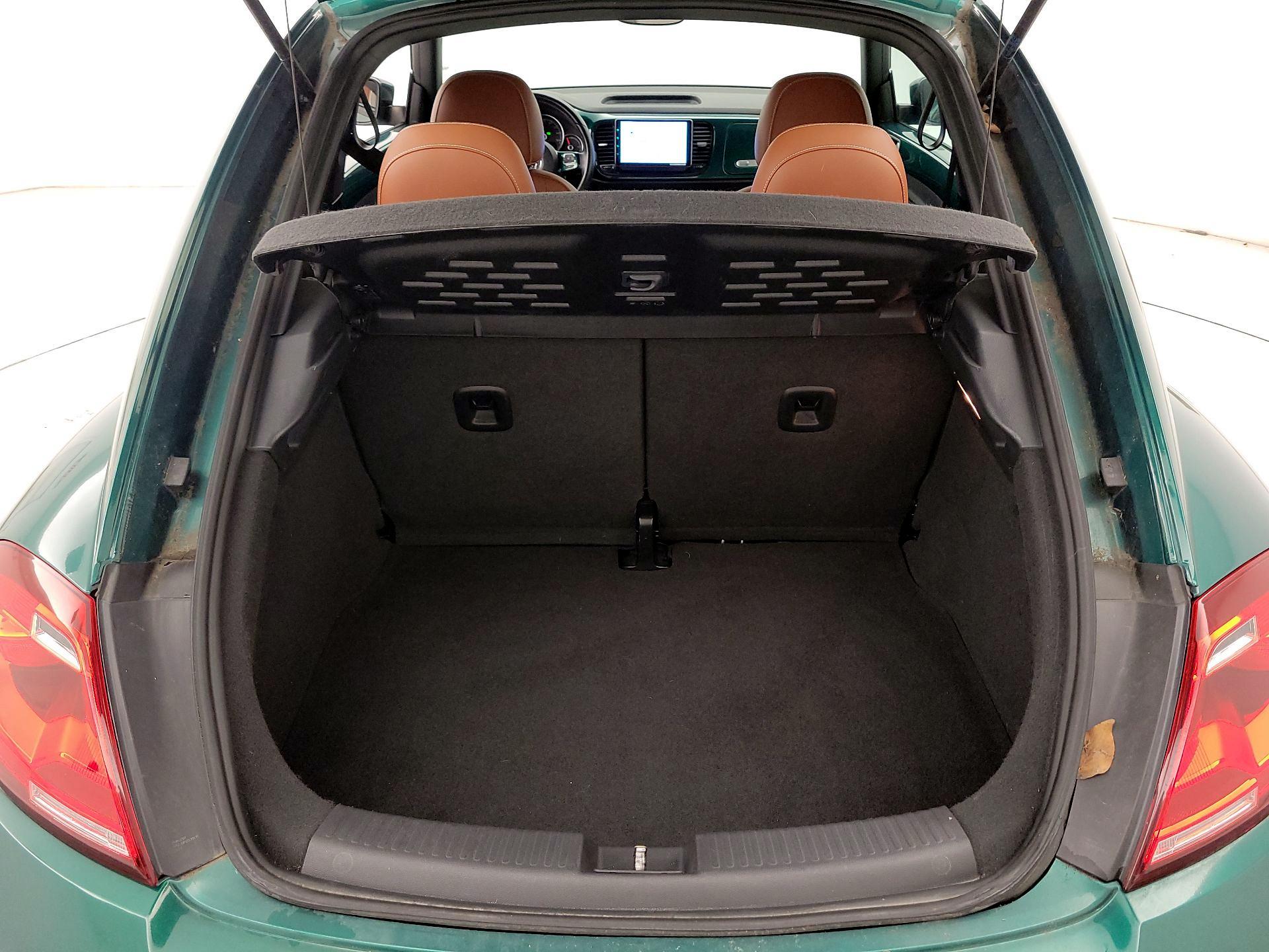 Thumbnail: 2017 Volkswagen Beetle - 20