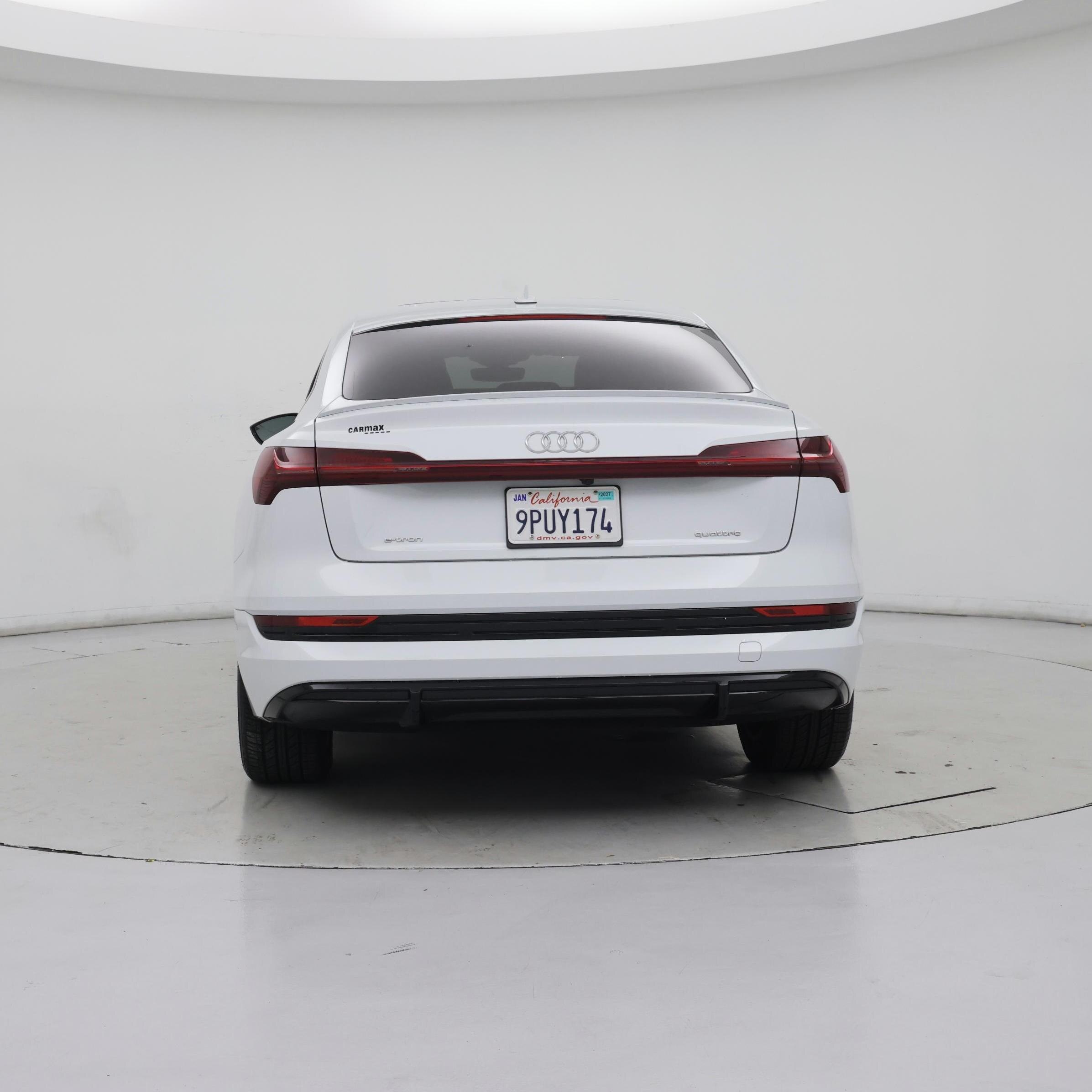 Thumbnail: 2021 Audi e-tron S - 6