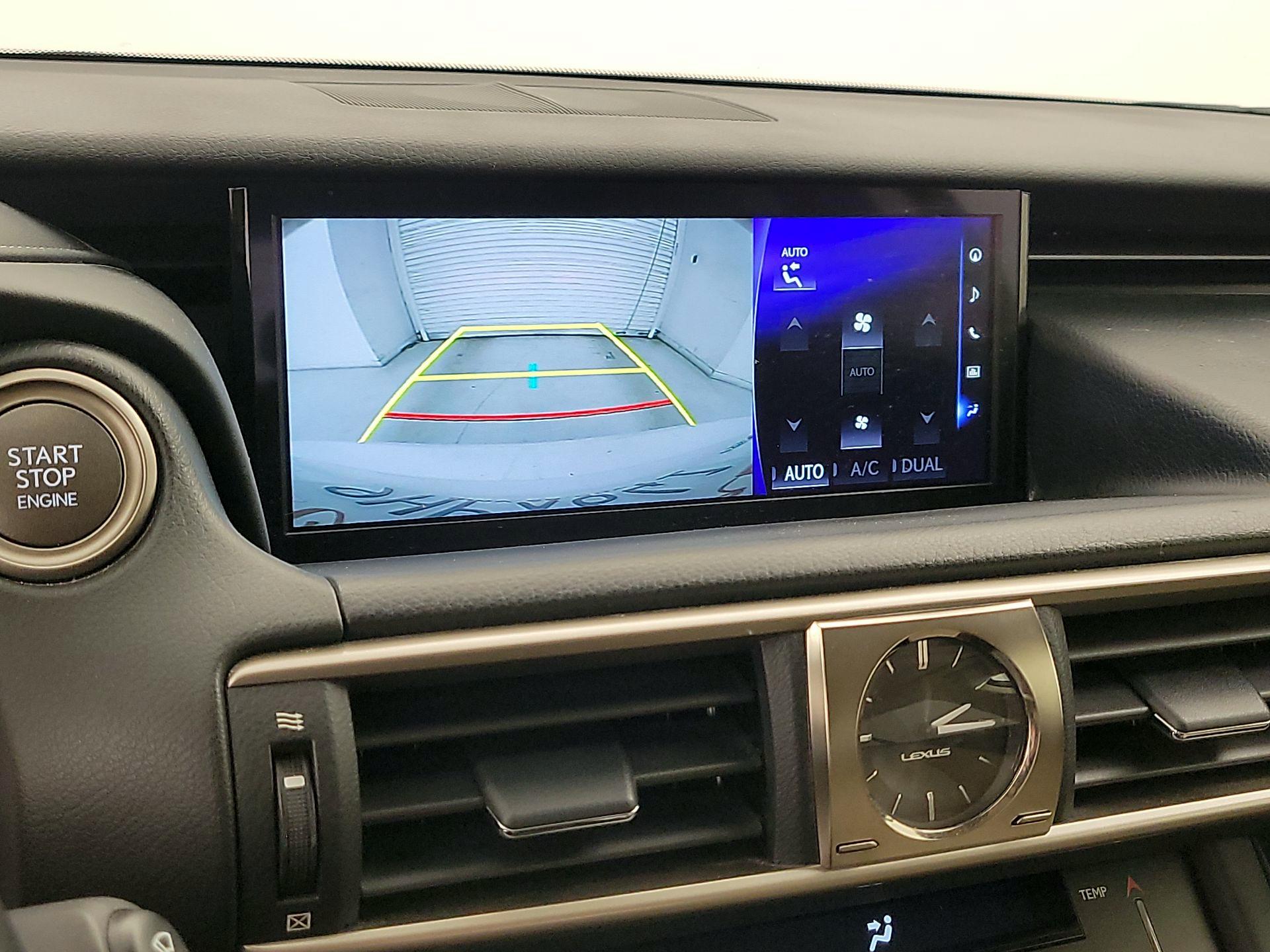 Thumbnail: 2018 Lexus IS - 15