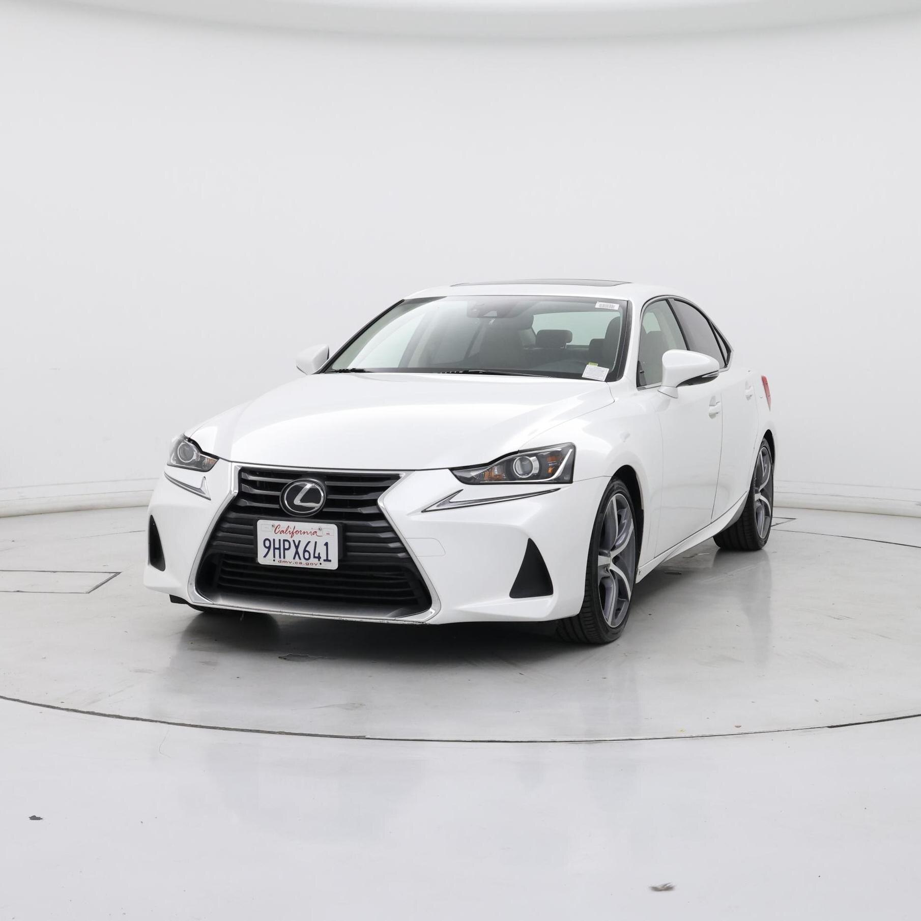 Thumbnail: 2018 Lexus IS - 4