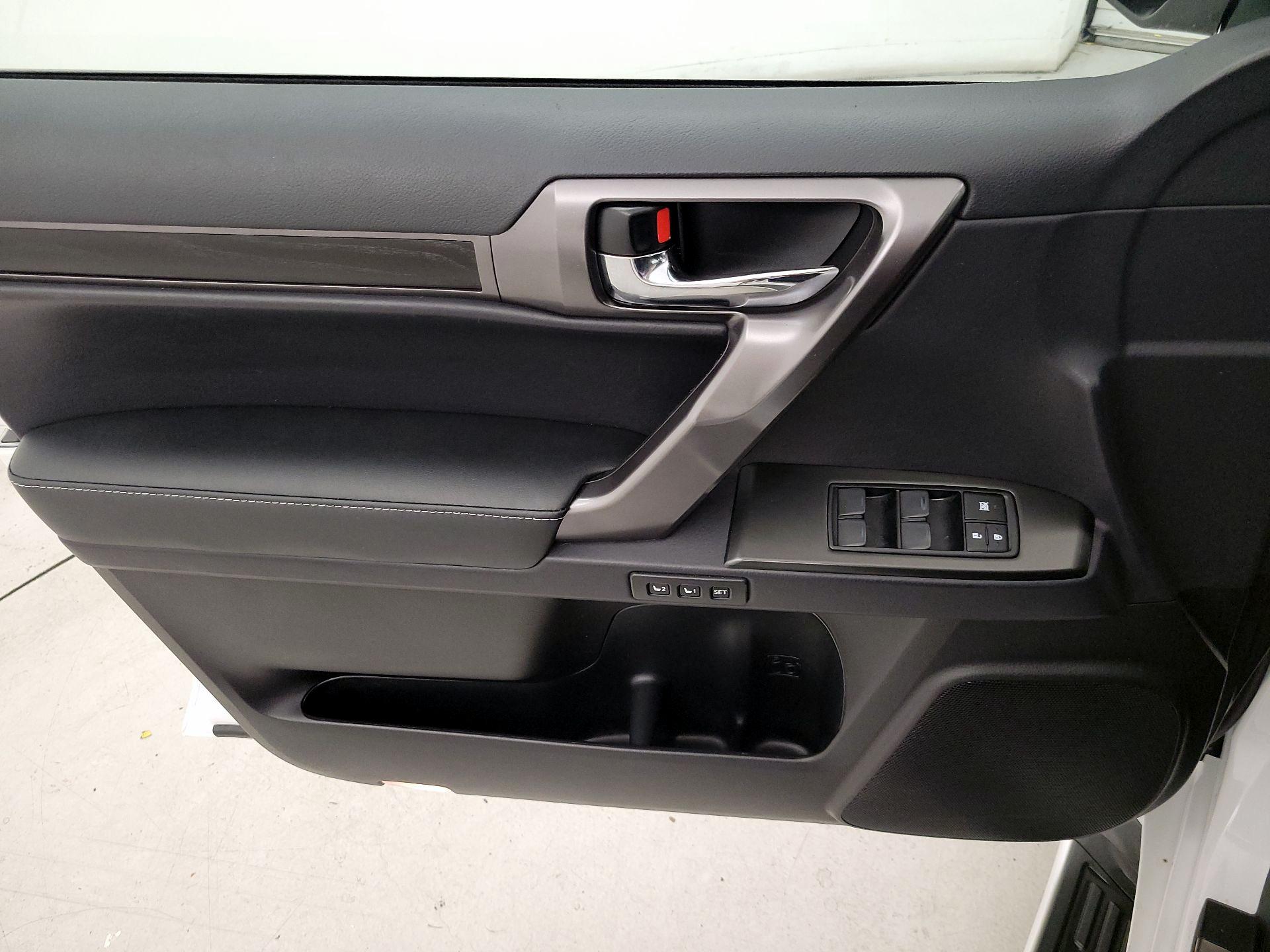 Thumbnail: 2022 Lexus GX - 12