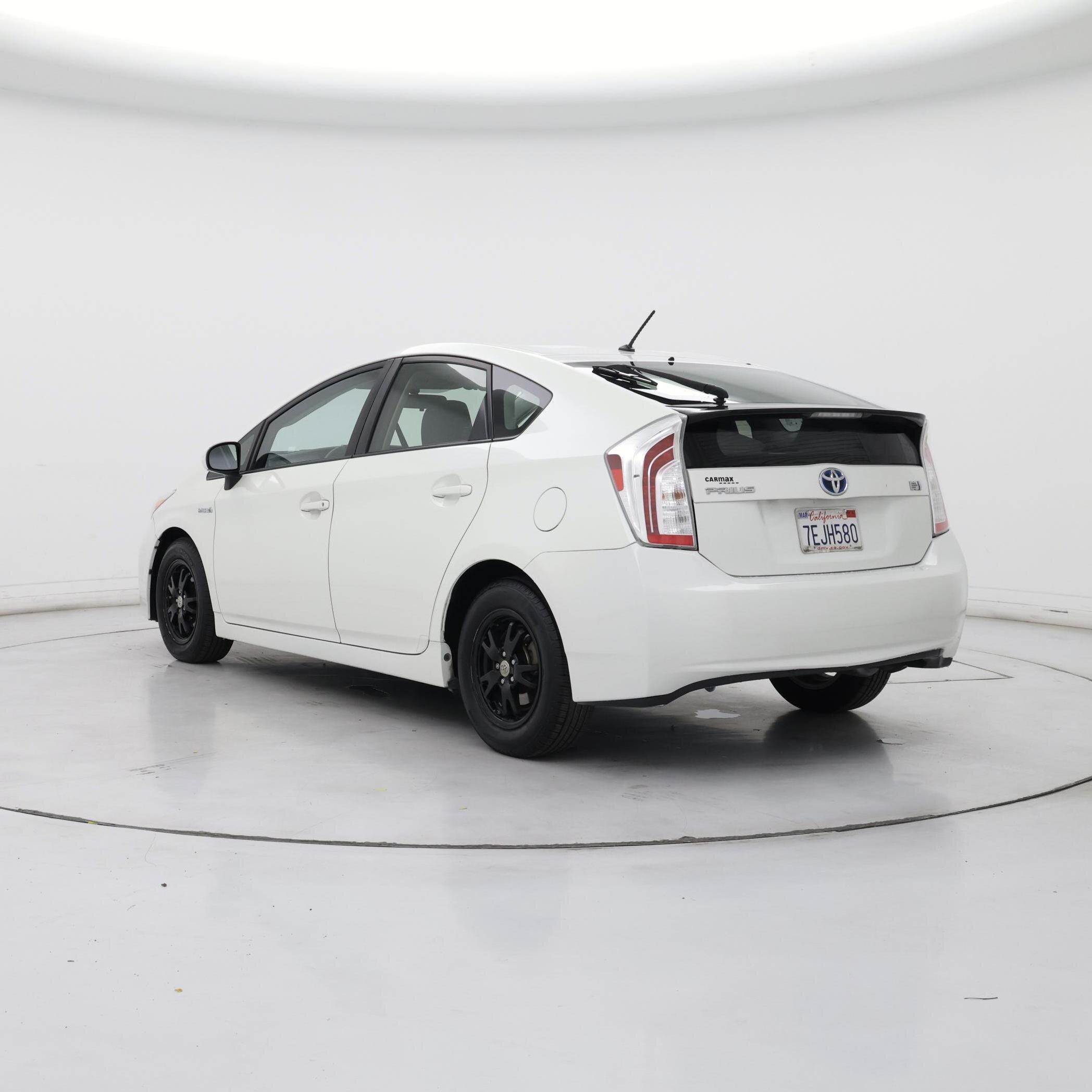 Thumbnail: 2014 Toyota Prius - 2